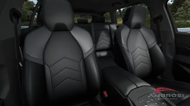 BMW 5 Series view 12