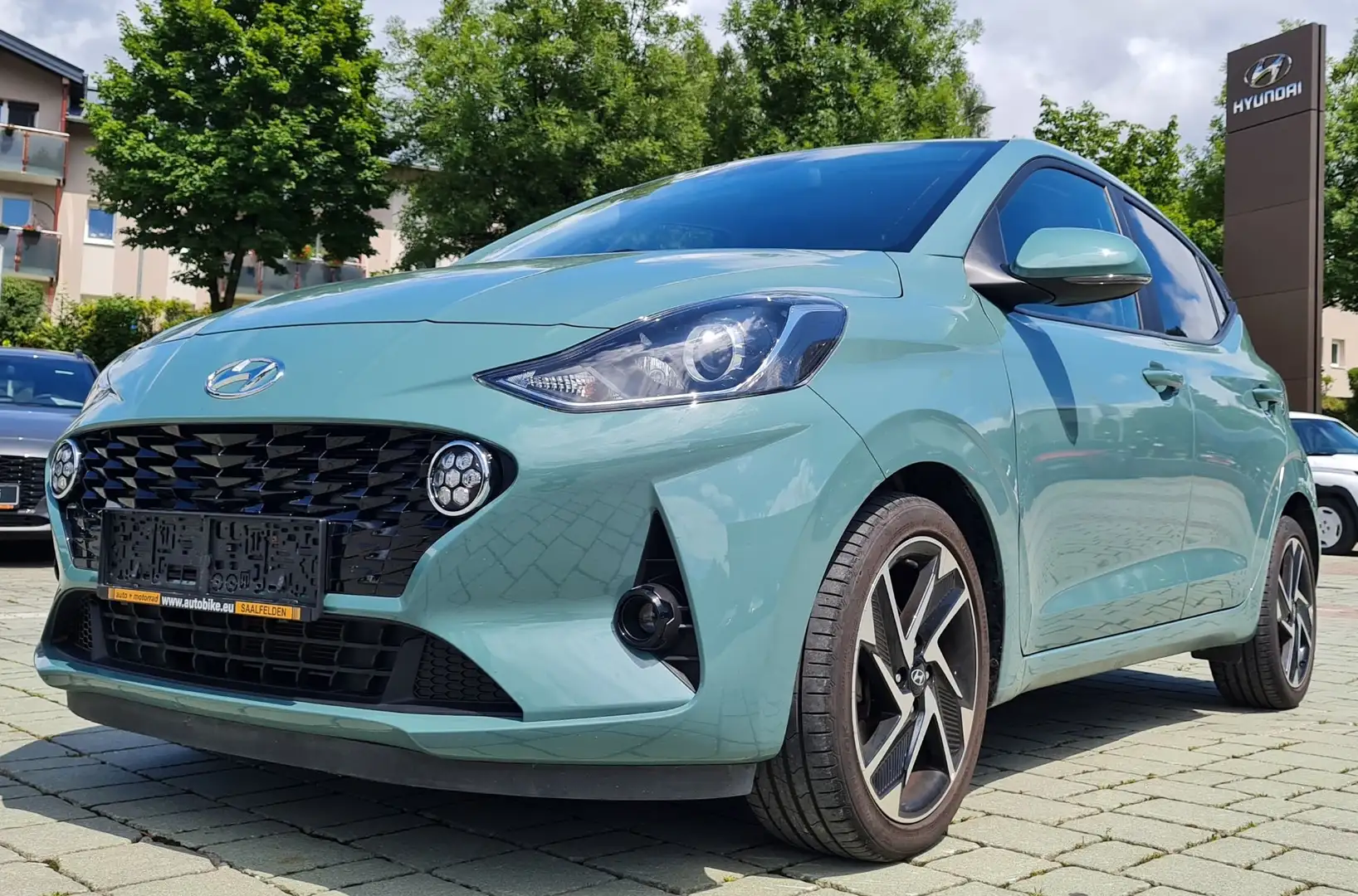 Hyundai i10 i10 1,0 Edition 30 Plus Edition 30 Plus Zielony - 2