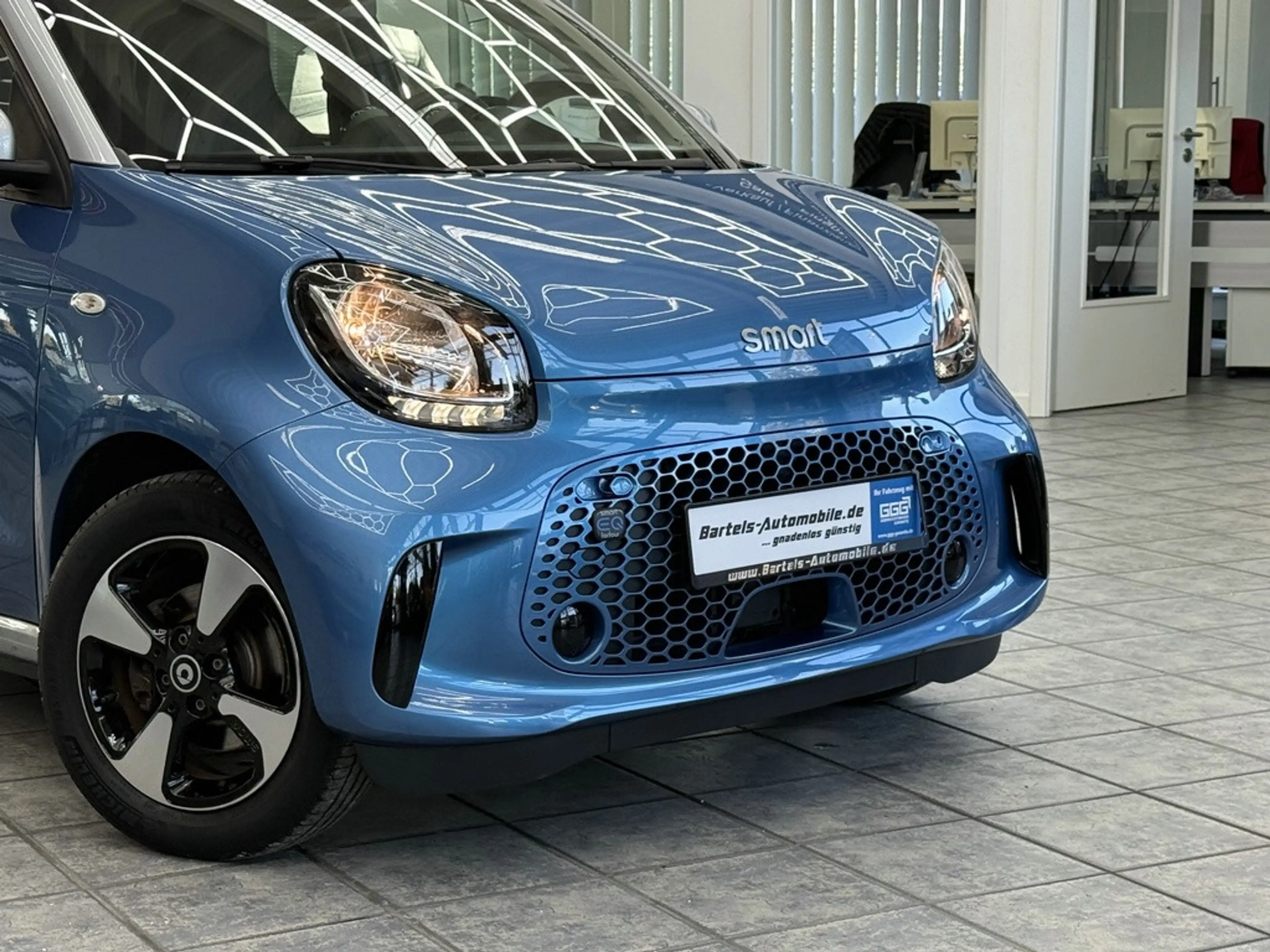 smart forFour EQ drive passion, Klima, 4x Sitzh., DAB — photo 2