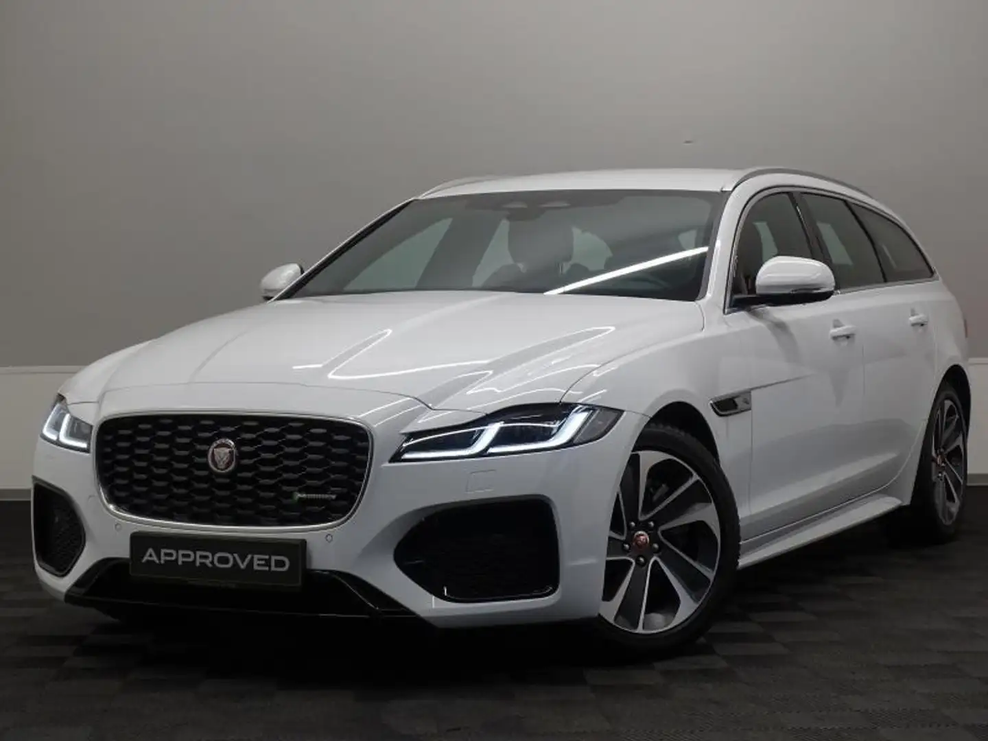 Jaguar XF D200 Sportbrake R-Dynamic S Auto RWD Blanc - 1