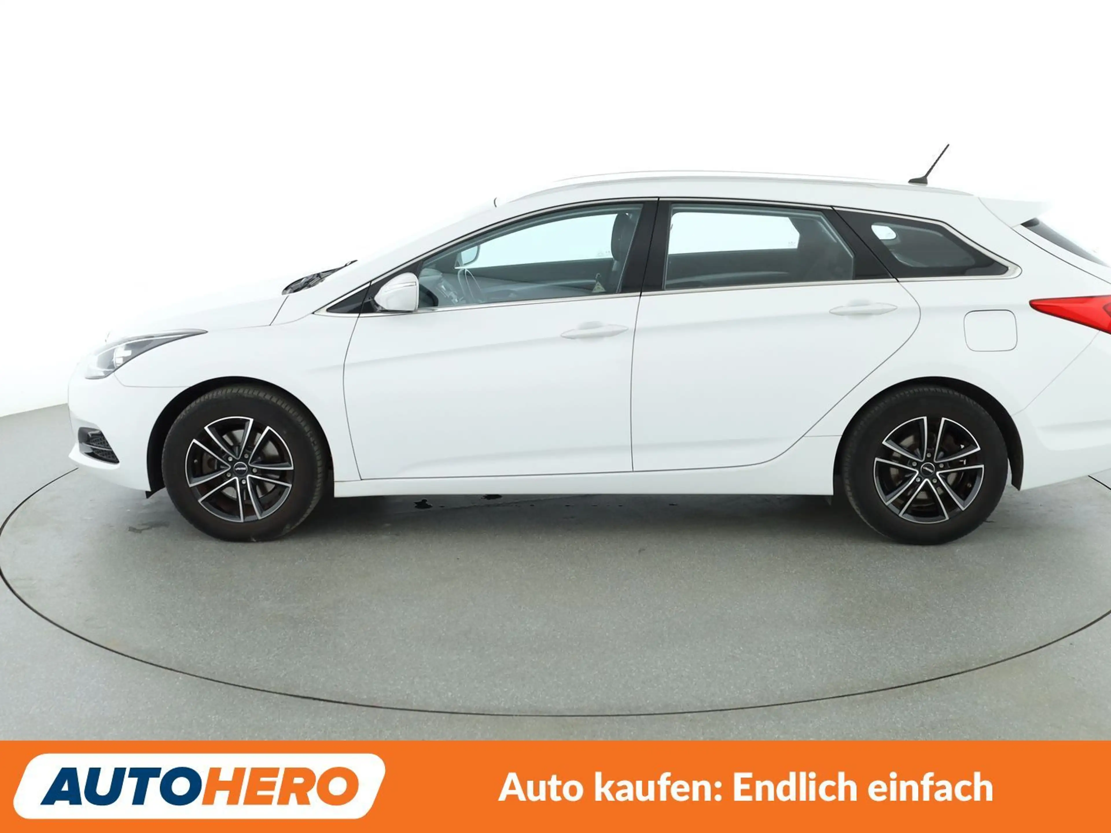 Hyundai i40 1.6 Classic Blue *ALU*KLIMA*GARANTIE* — photo 3