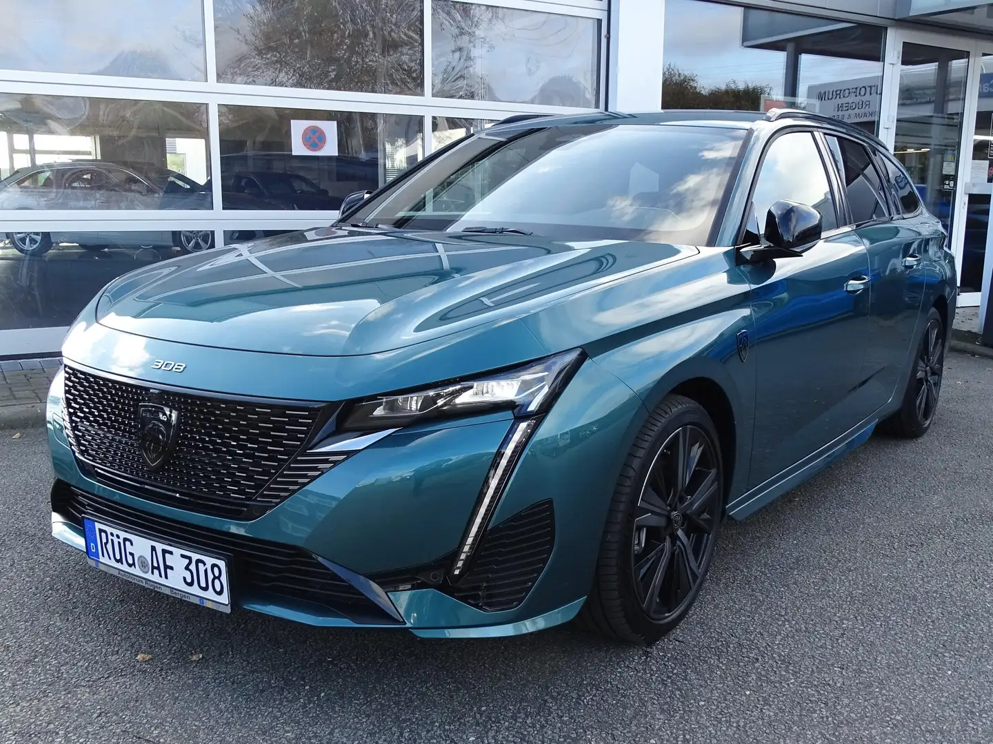 Peugeot 308 Hybrid 180 GT - 2