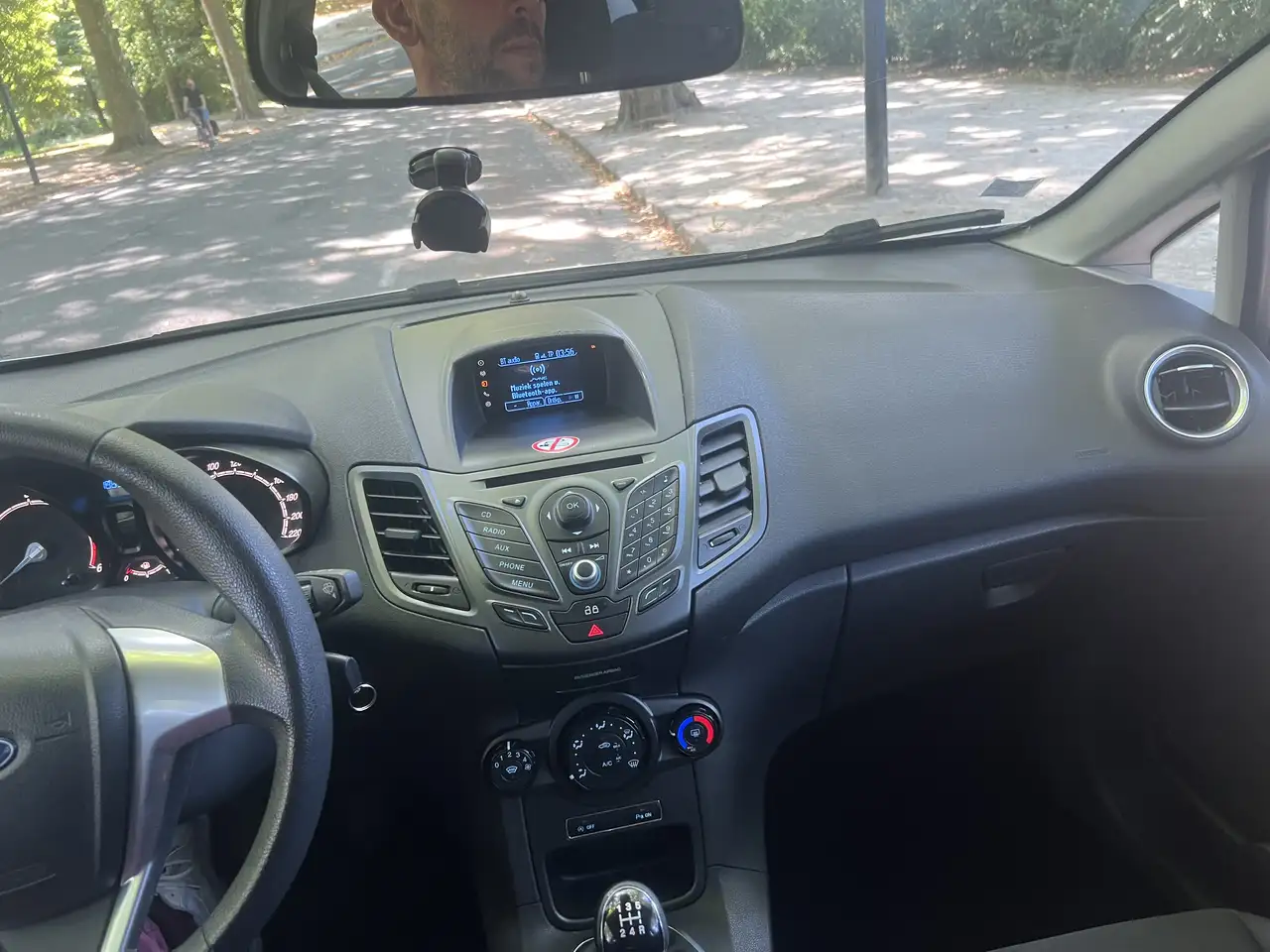 Ford Fiesta 5 portes — photo 7