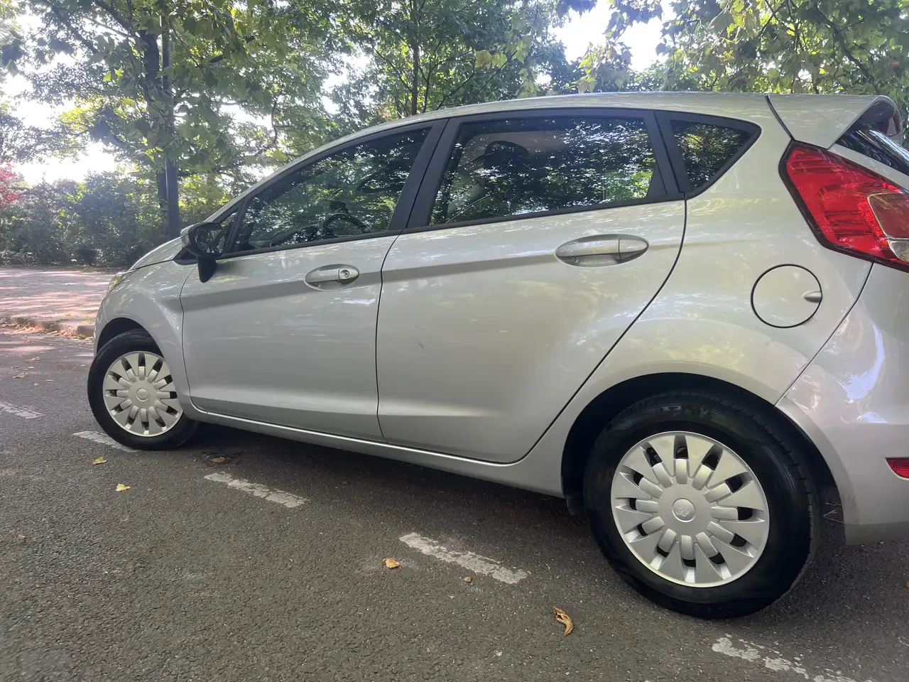 Ford Fiesta 5 portes — photo 5