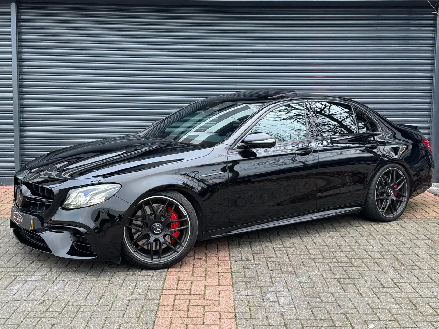Mercedes-Benz E 63 AMG S 4MATIC+ Dak | Burmester | Memory | 360 Cam Noir - 2