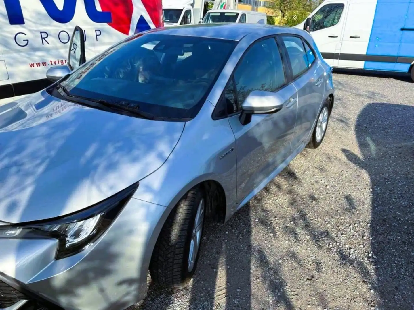Toyota Corolla 1.8 BUSSINES IBRIDO AUTOMATICO - 2