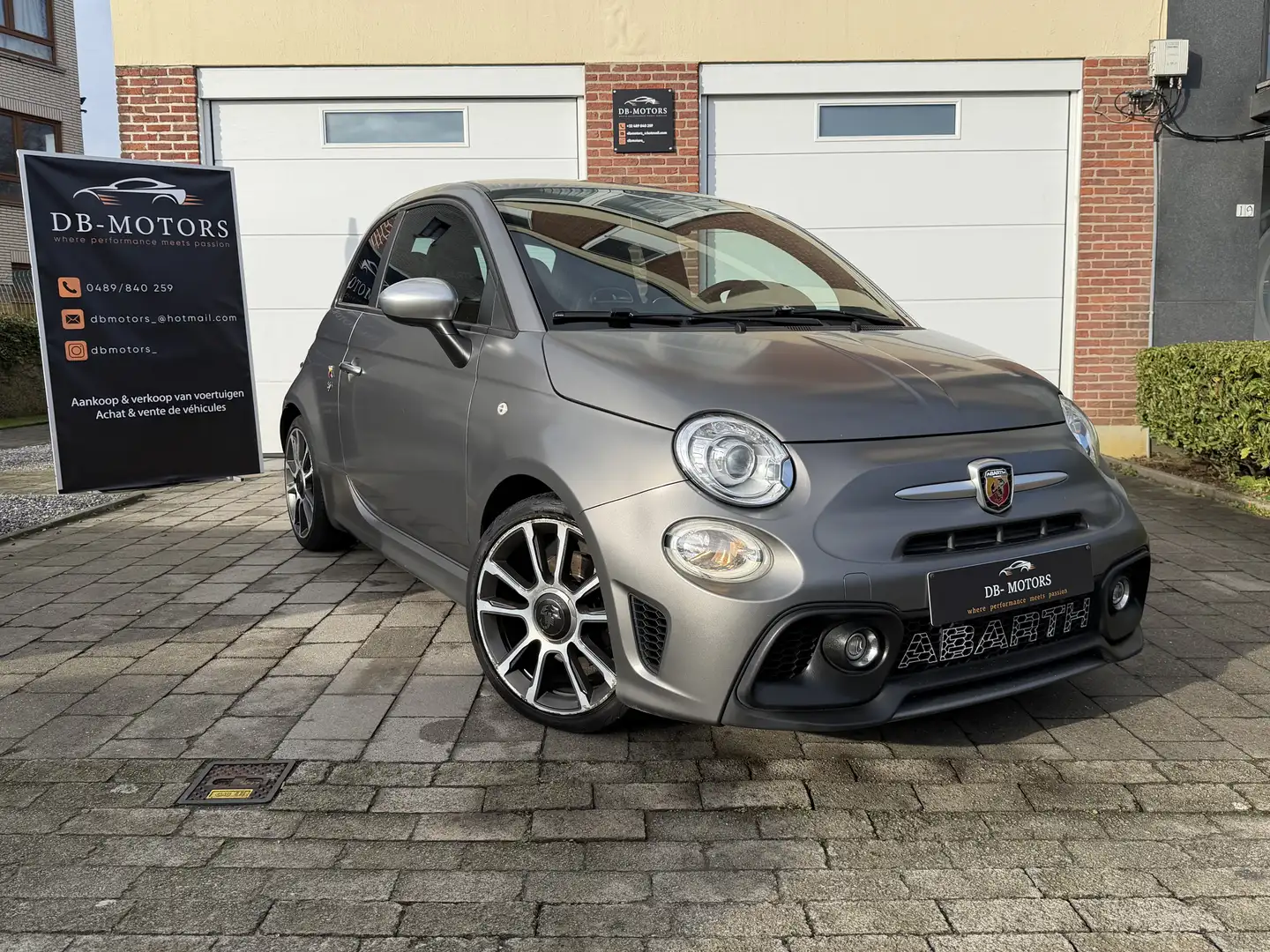 Abarth 595 Turismo 1.4T benzine GRIJS MAT 02/2019 81800km (165PK) Grijs - 2