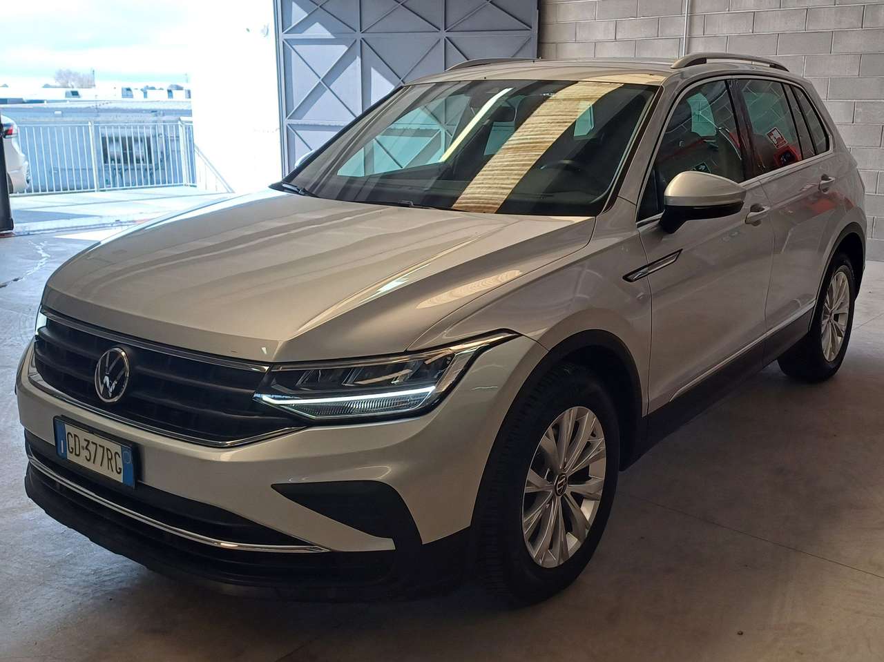 Volkswagen Tiguan Tiguan II 2021 2.0 tdi Life 122cv
