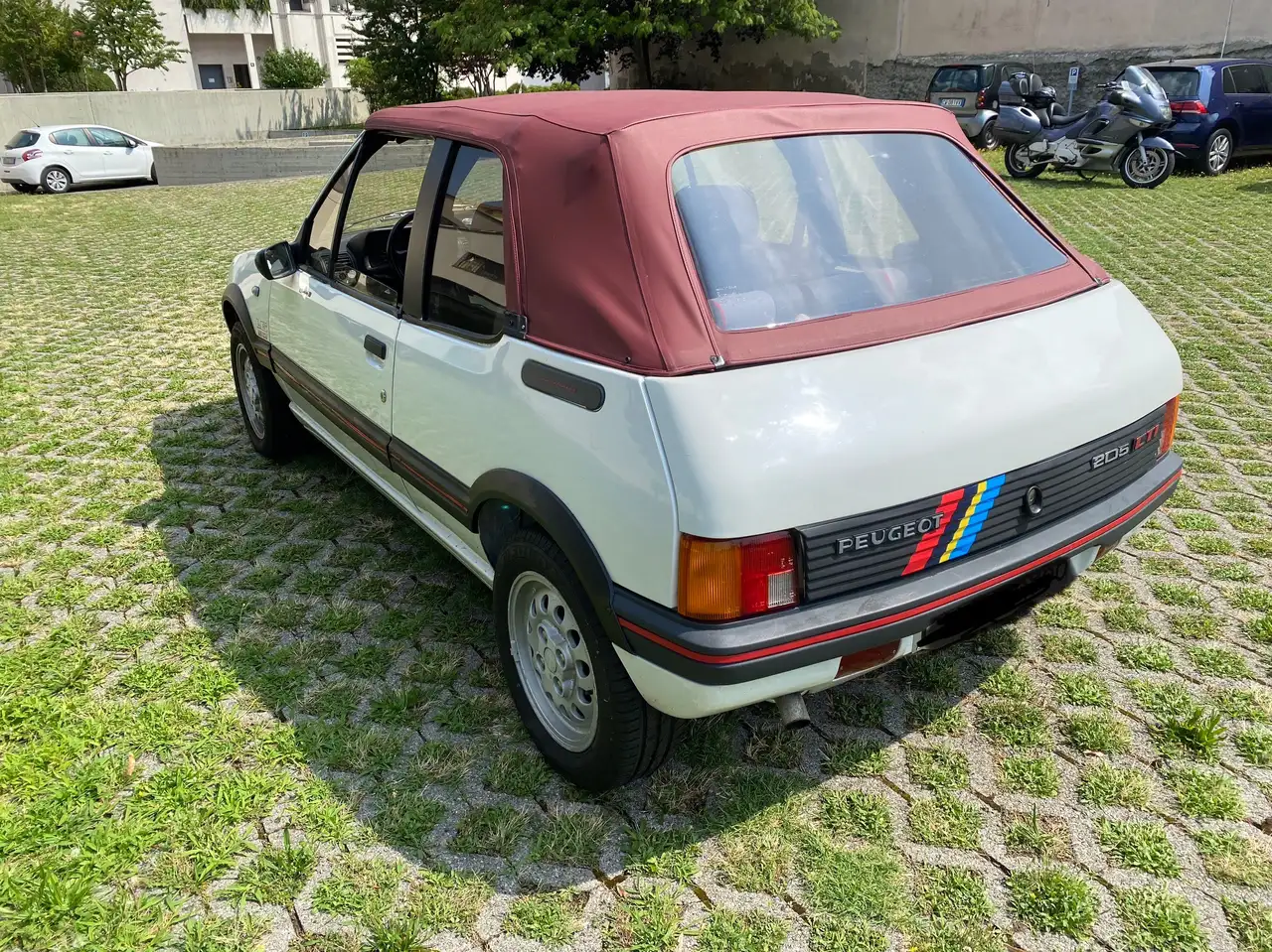 Peugeot 205 Cabrio 1.6 CTI, foto 3