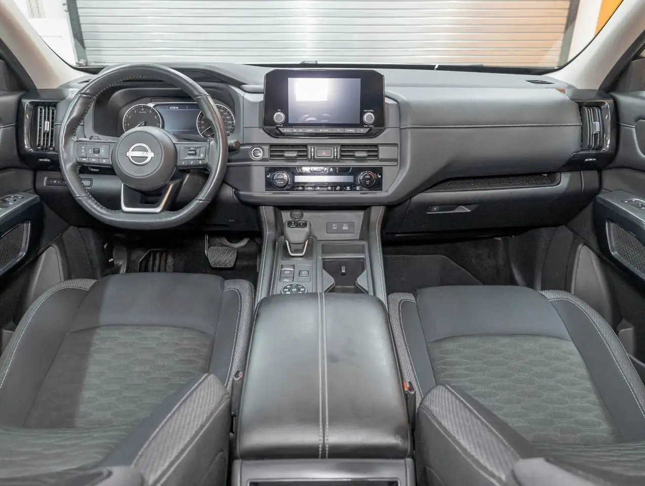 Nissan Pathfinder снимка Nissan Pathfinder