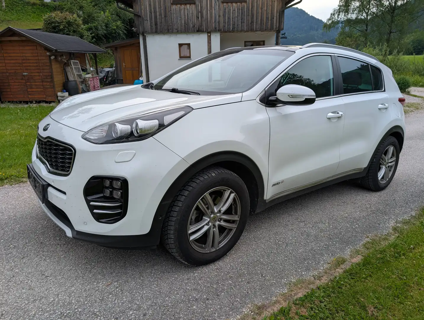 Kia Sportage Sportage 2,0 CRDI AWD GT-Line Aut. GT-Line Weiß - 2
