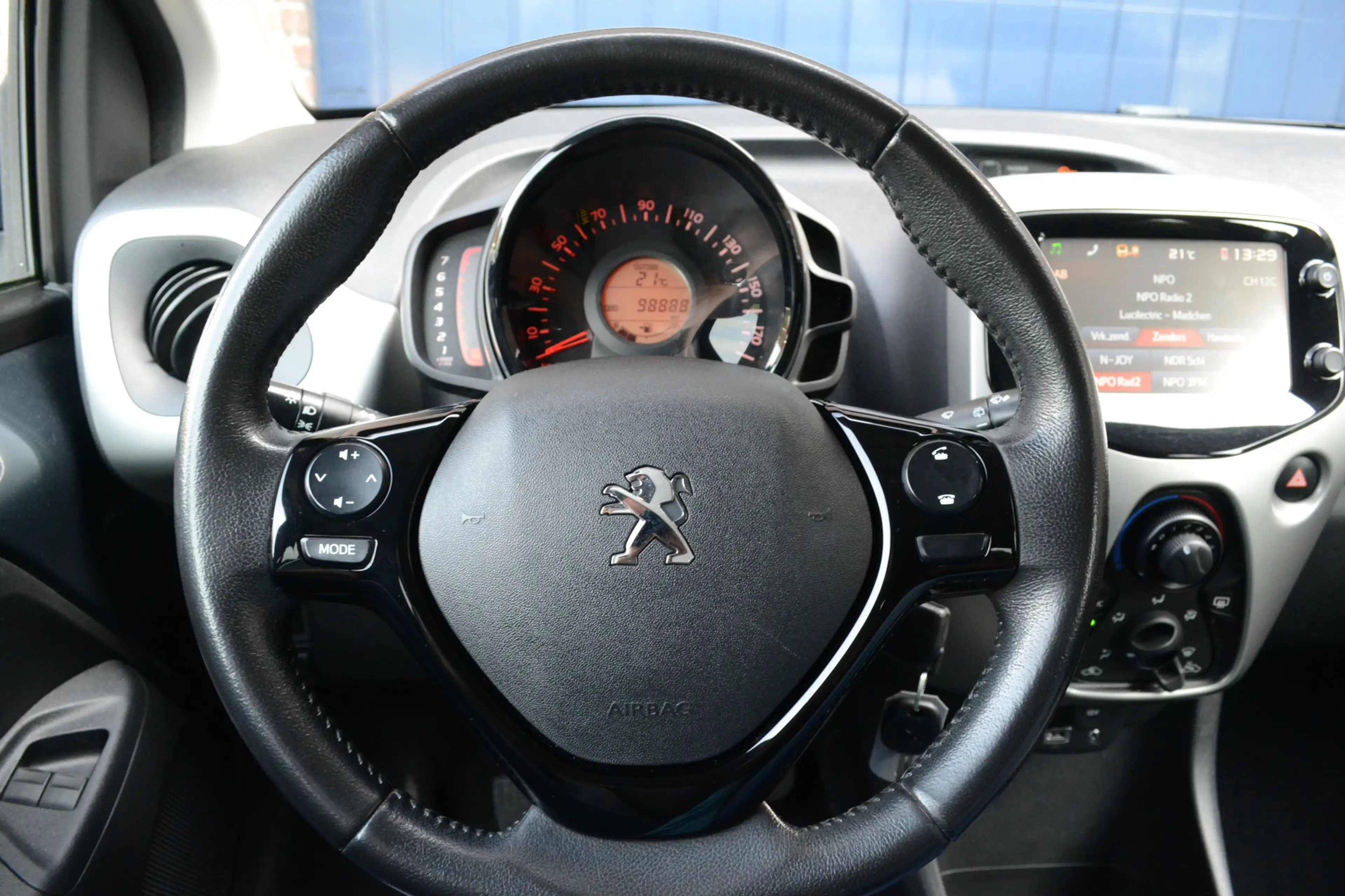 Peugeot 108 1.0 e-VTi Active | Camera | Airco | 1e eigenaar! — photo 15