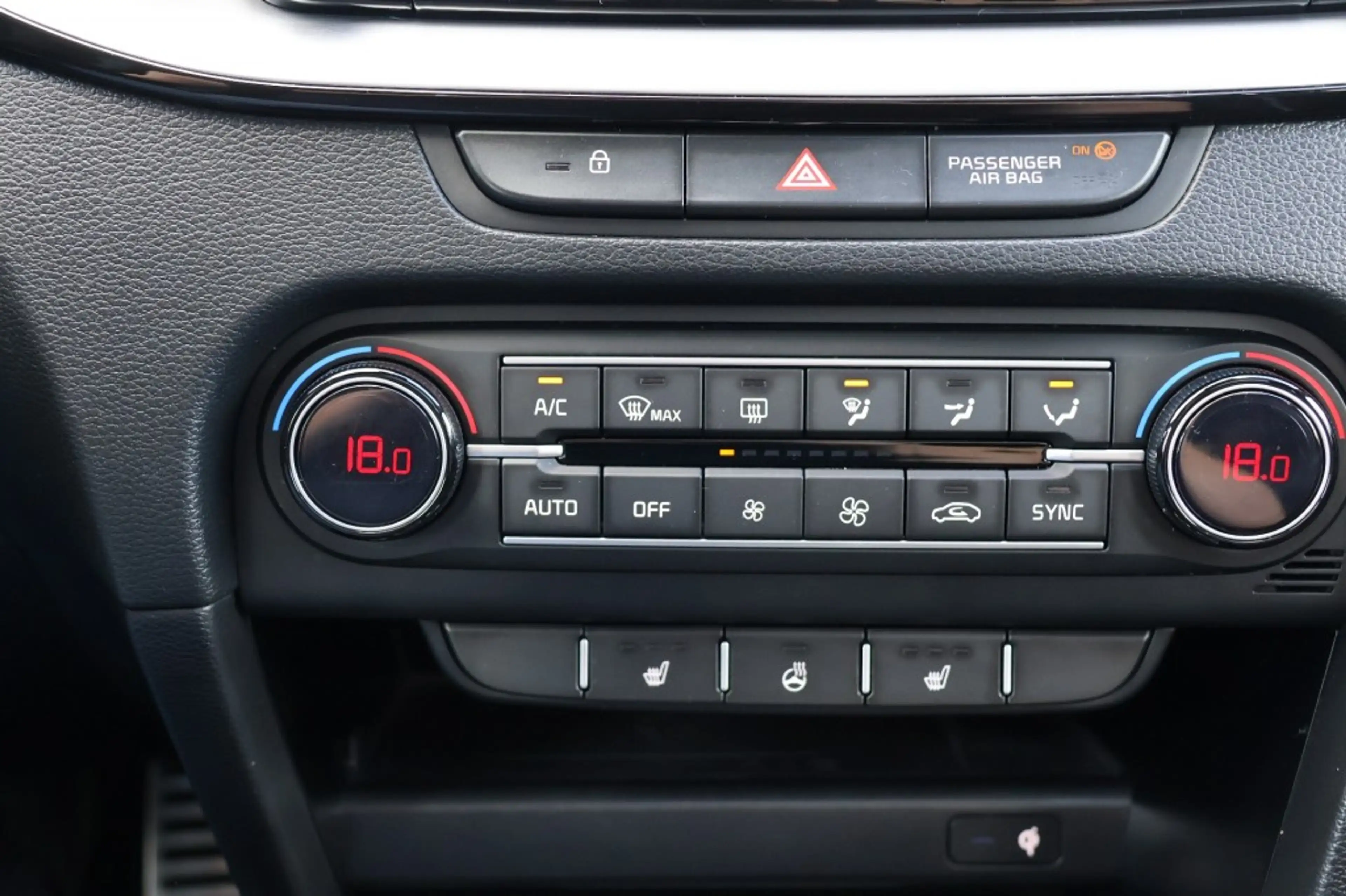 Kia ProCeed / pro_cee'd 1.0 T-Gdi GT-Plusline, panoramadak, navigatie — photo 11