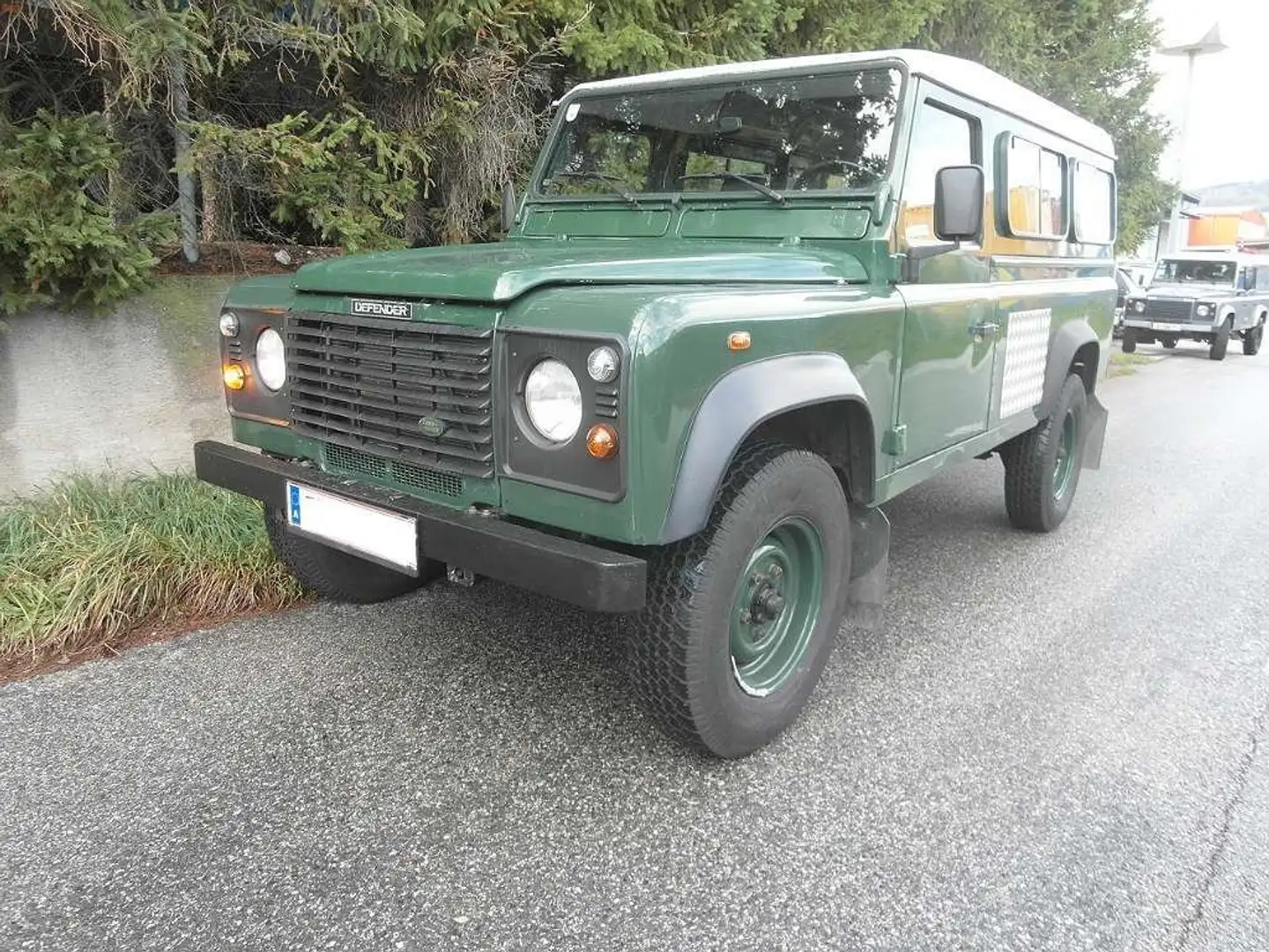 Land Rover Defender Defender 110" Station Wagon Grün - 1