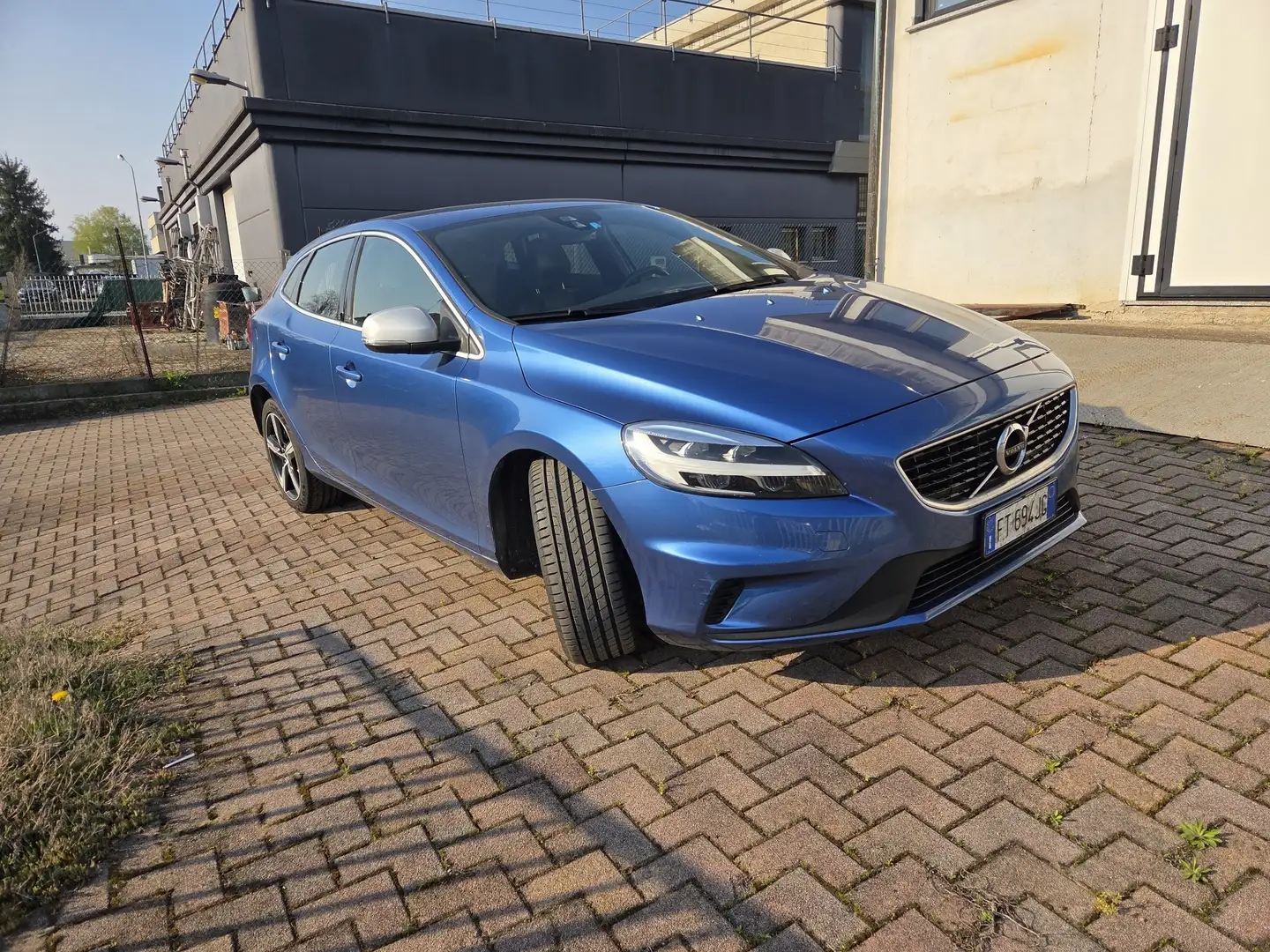 Volvo V40 2.0 t2 R-design Blu/Azzurro - 1