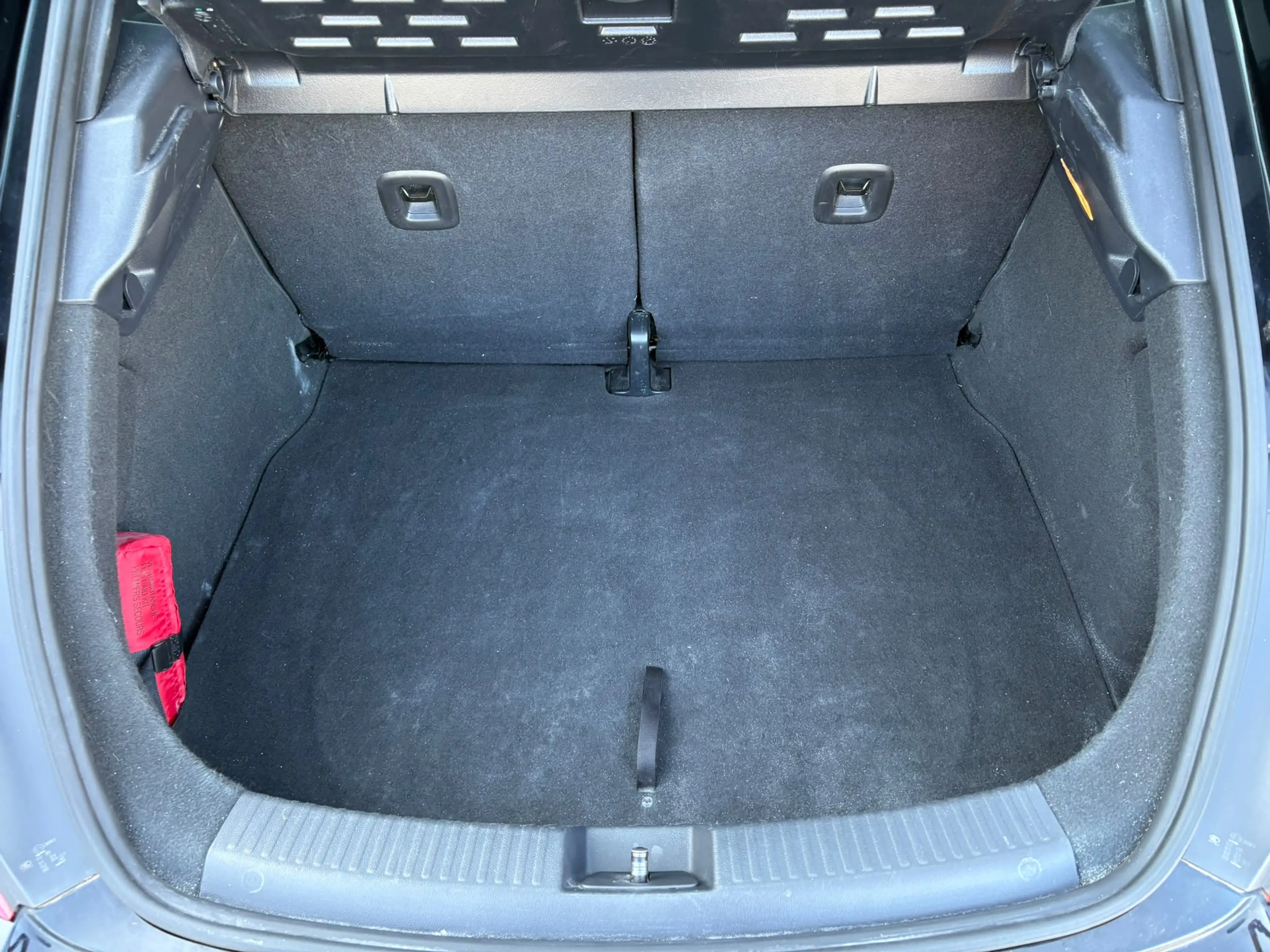 Volkswagen Beetle 1.2 TSI 105 pk Design | Airco | Navigatie | Stoelv — photo 35