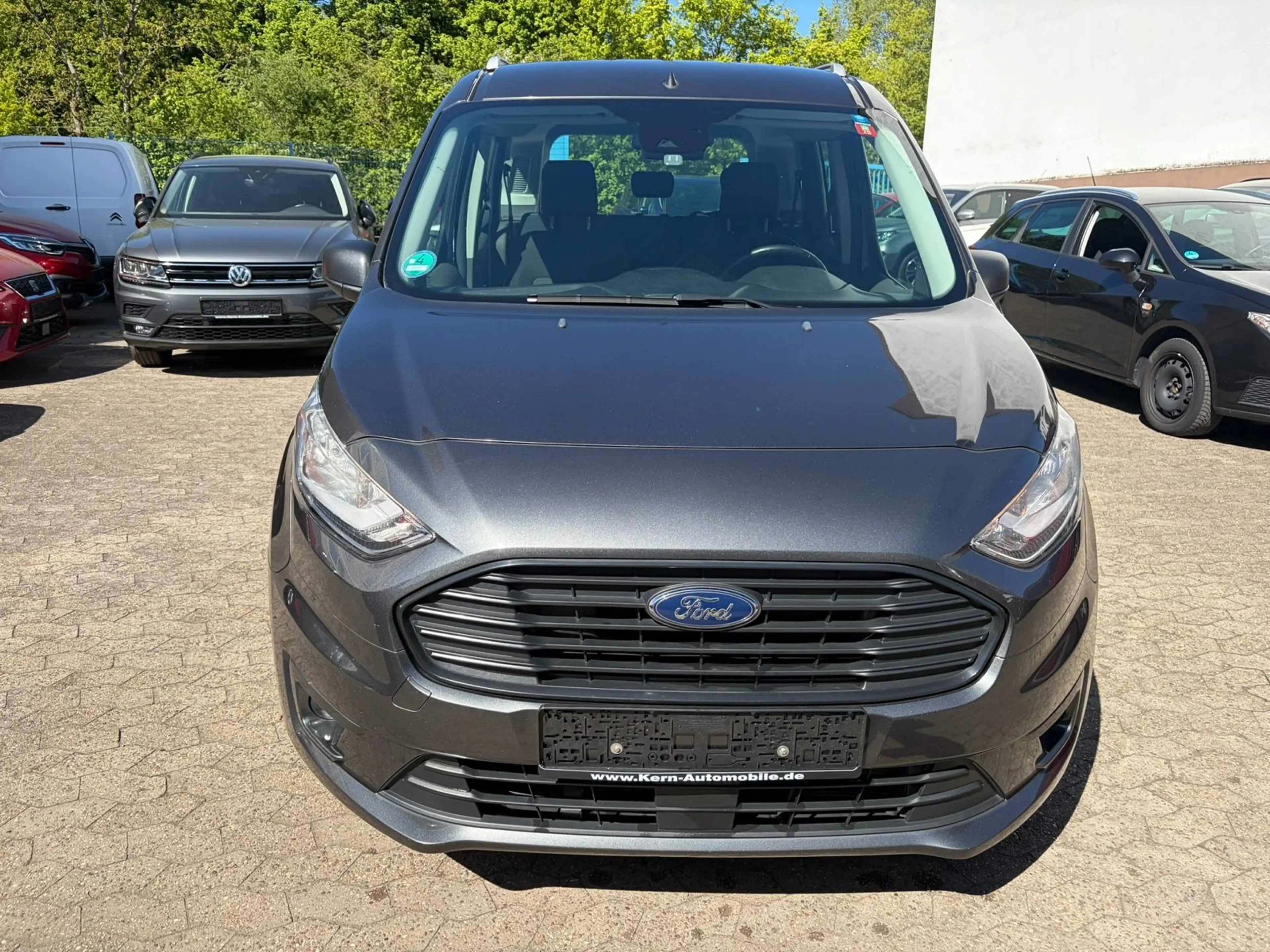 Ford Tourneo Connect — photo 2