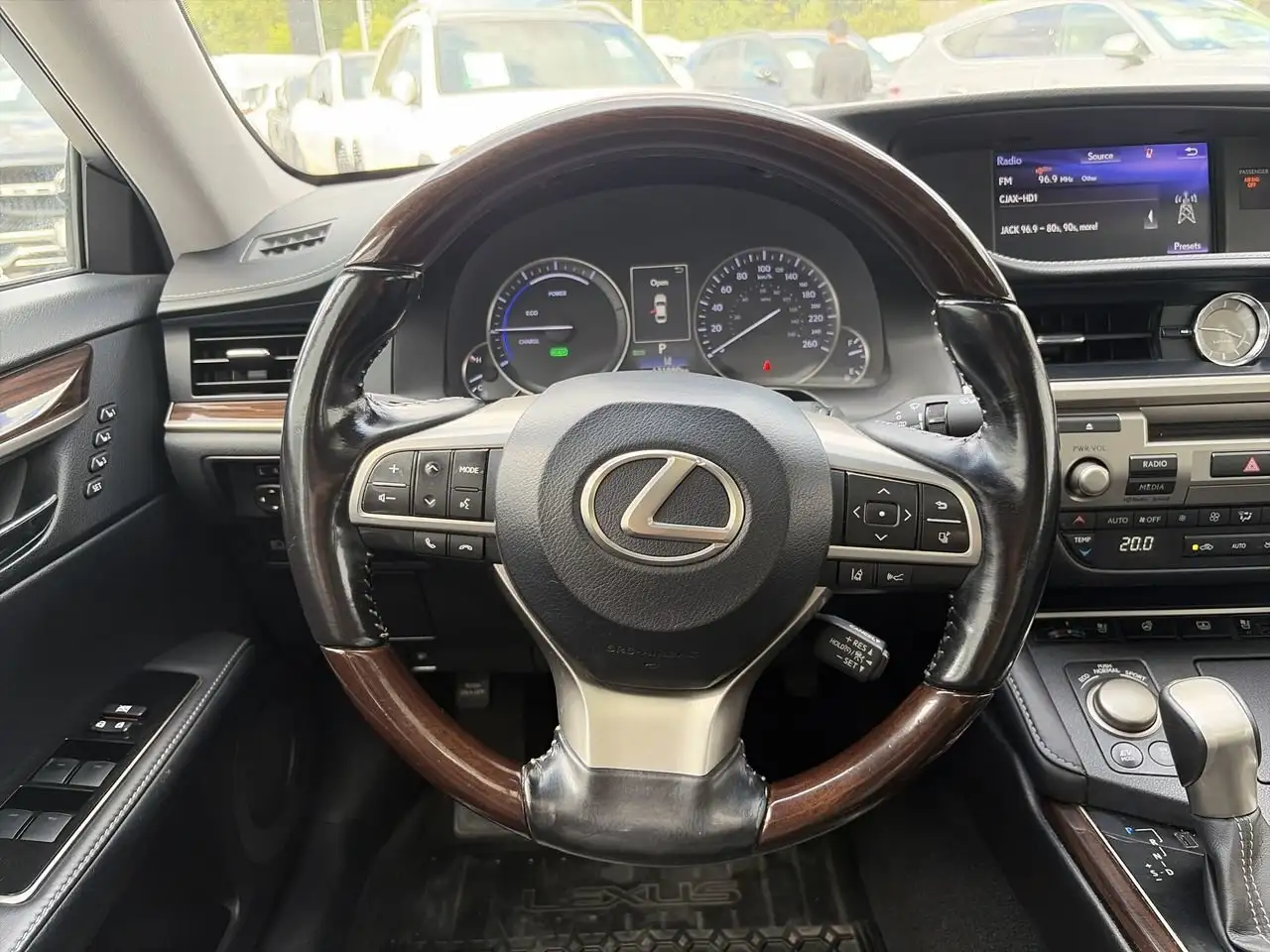 Lexus ES photo Lexus ES