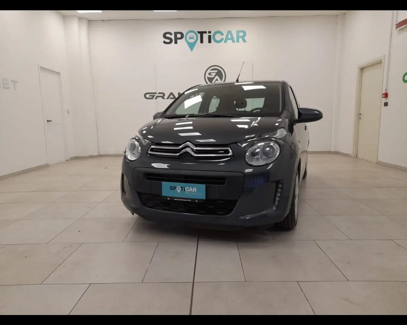 Citroen C1 II 2018 5p 5p 1.0 vti Live s&s 72cv Negro - 2