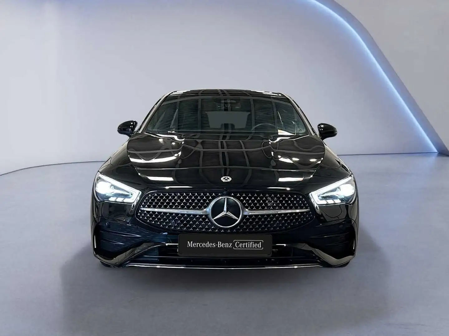 Mercedes-Benz CLA 250 e Shooting Brake Zwart - 2