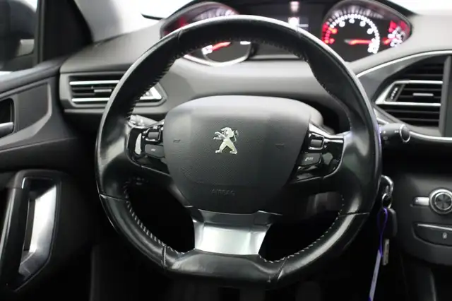 Peugeot 308 view 21