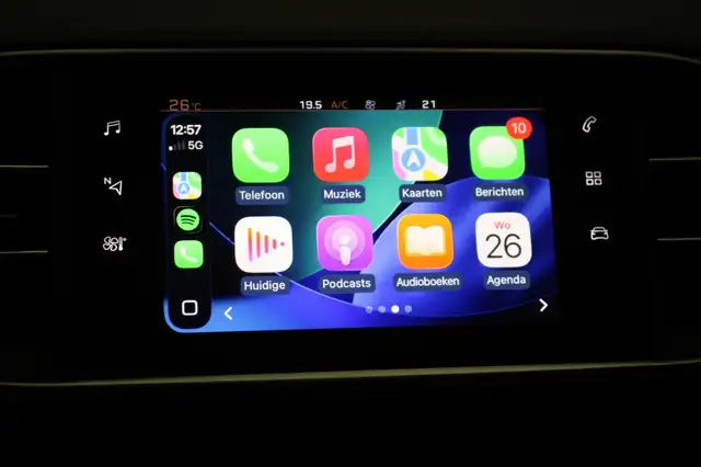 Peugeot 308 view 6