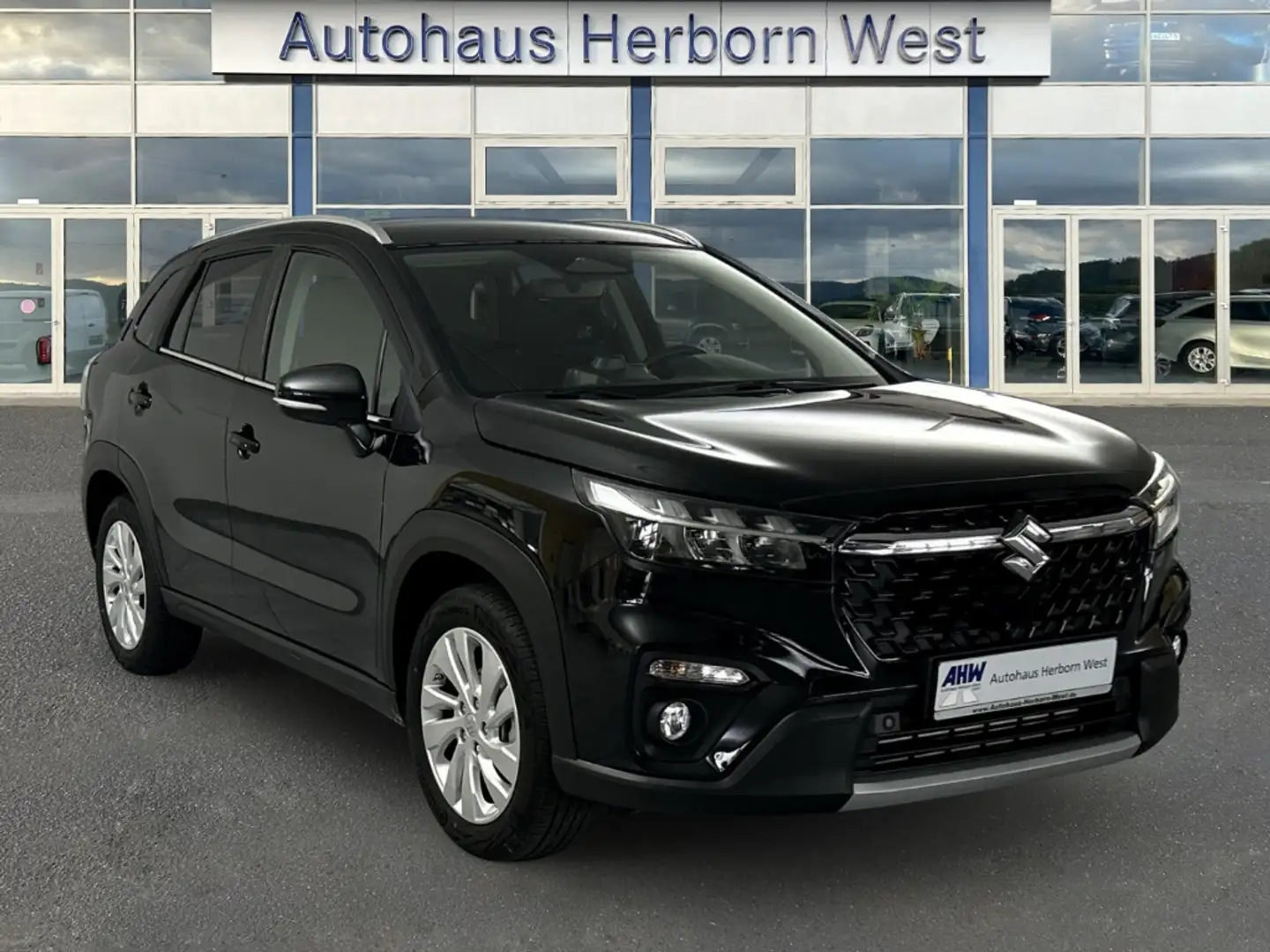Suzuki SX4 S-Cross 1.4 Facelift Mild Hyb AllGrip Navi RFK ACC LED Ass Schwarz - 2