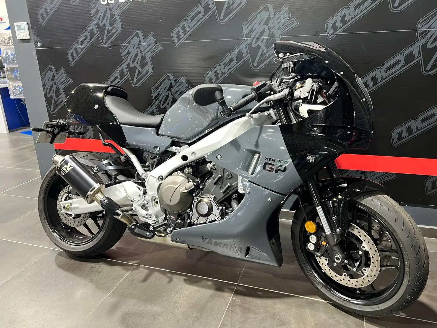 Yamaha XSR 900 - 2