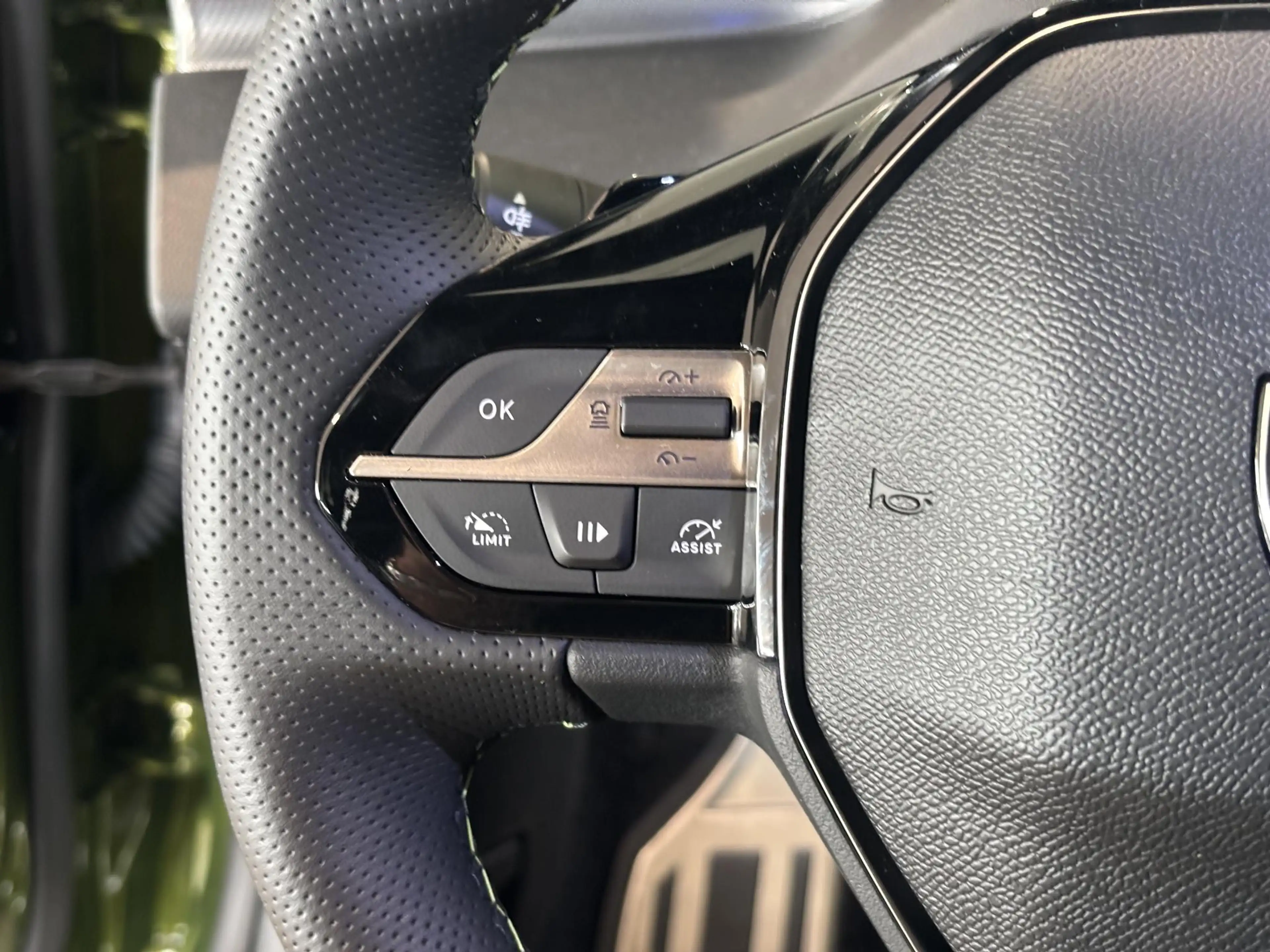 Peugeot 408 e-408 GT Exclusive 58 kWh Full options | Leder | C — photo 12