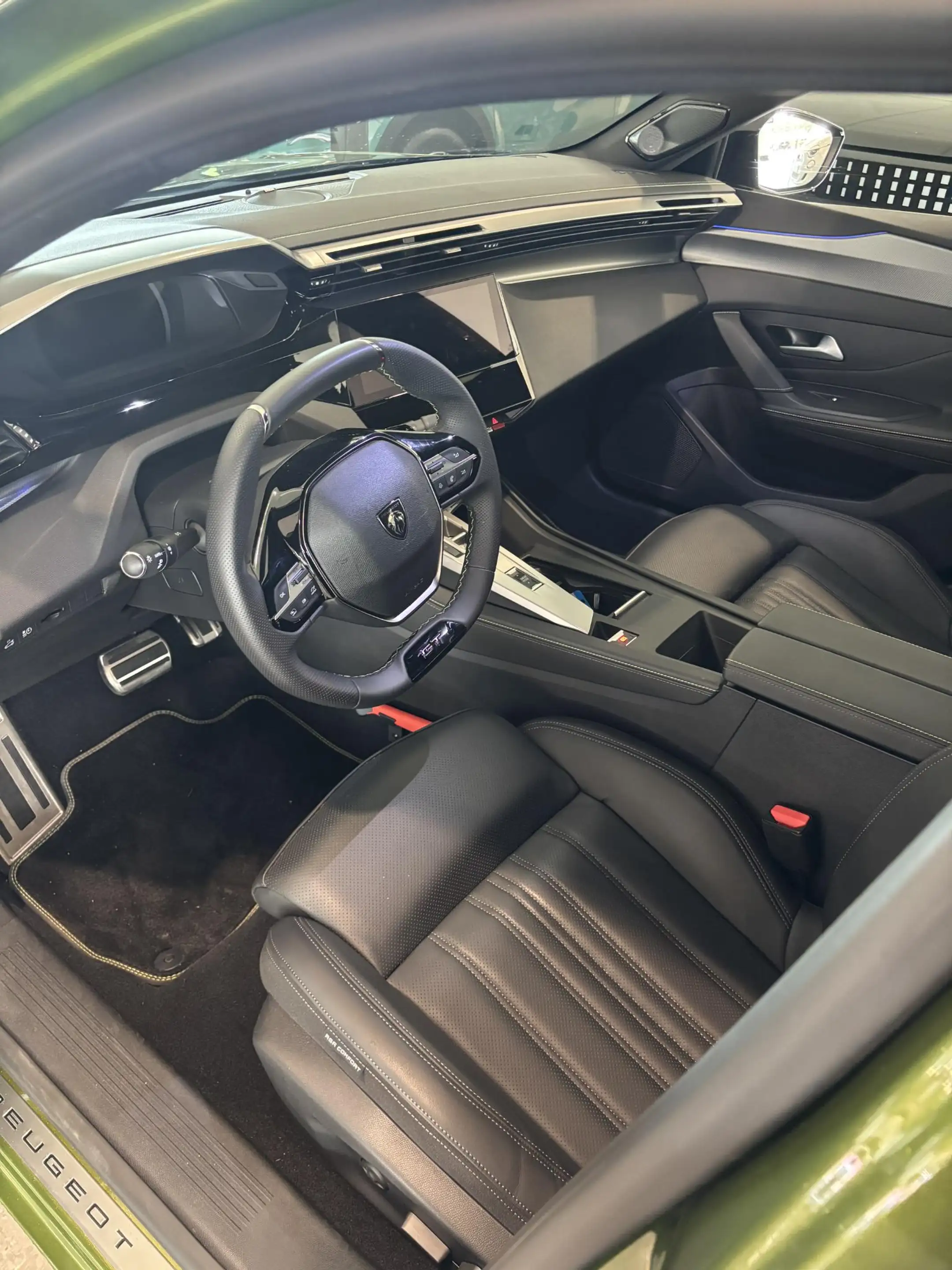 Peugeot 408 e-408 GT Exclusive 58 kWh Full options | Leder | C — photo 8