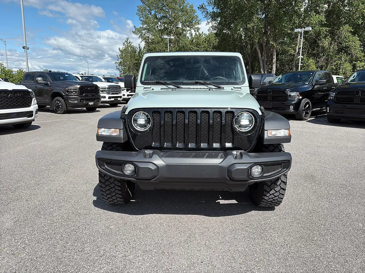 Jeep Wrangler photo Jeep Wrangler