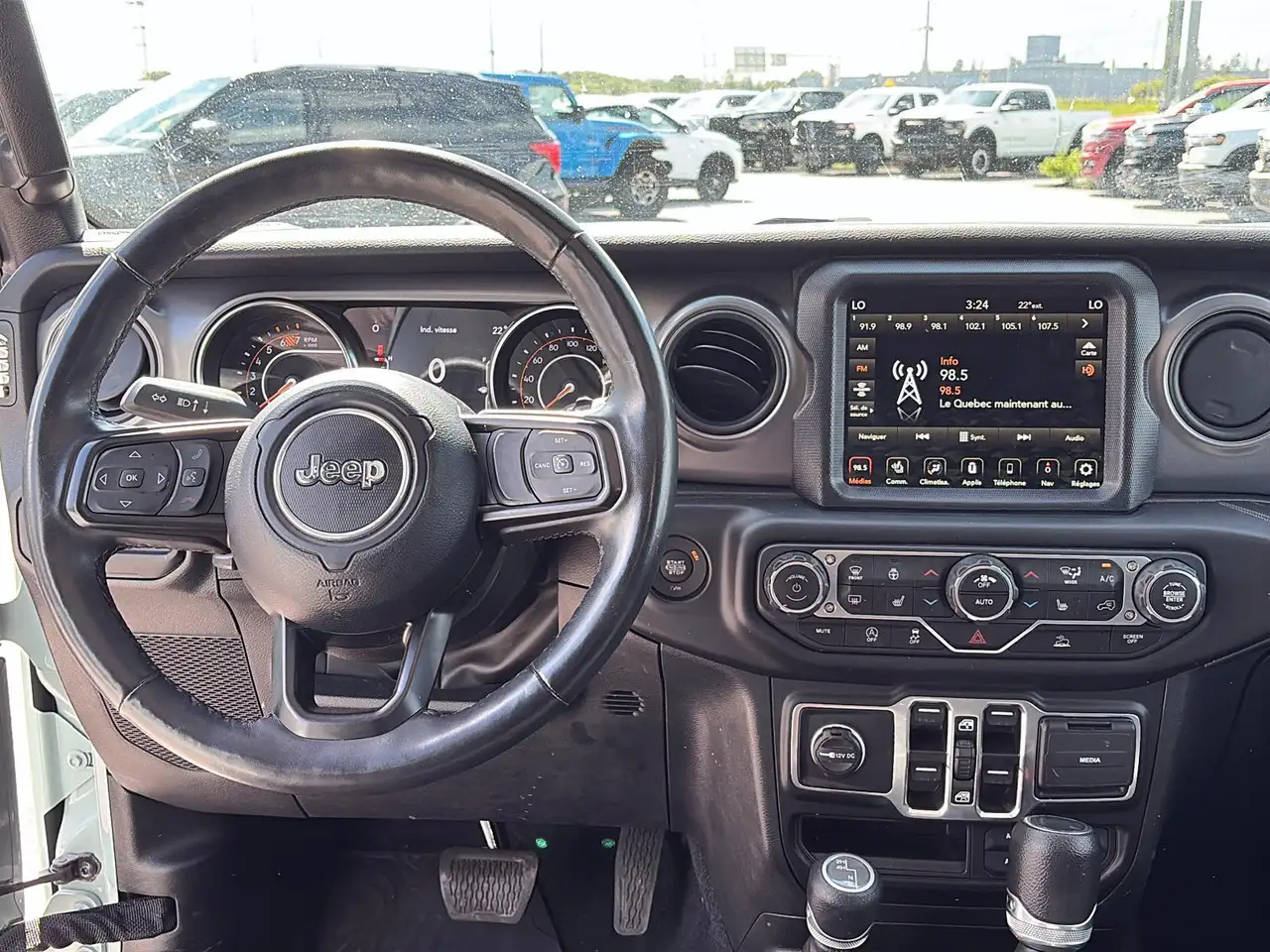 Jeep Wrangler photo Jeep Wrangler