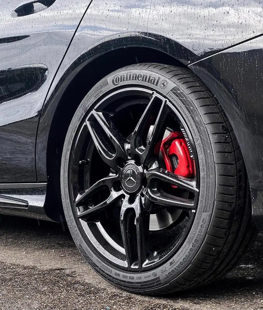 Mercedes-Benz CLA 180 CLA 180 7G-DCT AMG Line Negru - 2