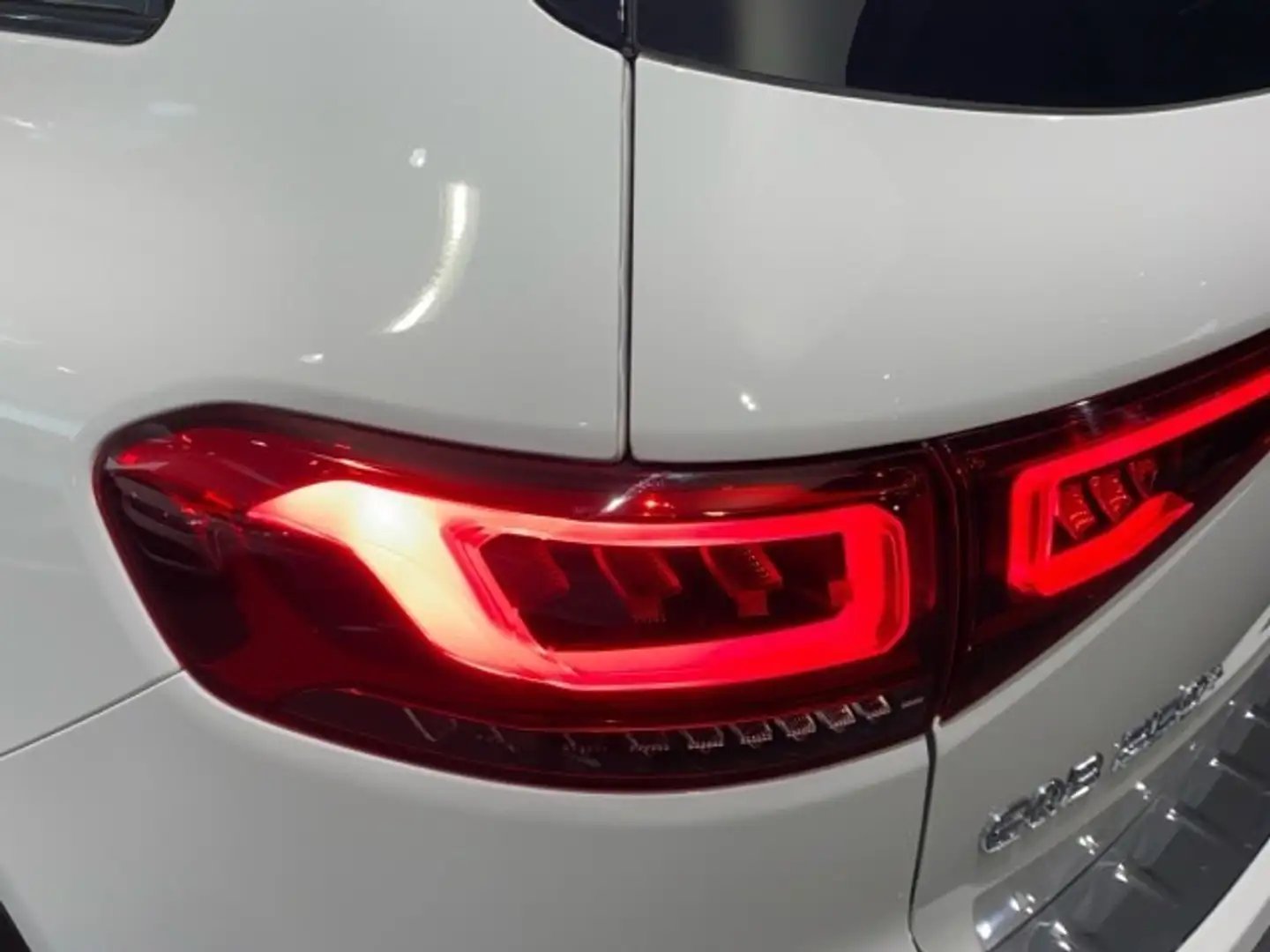 Mercedes-Benz EQB 250 250+ Blanco - 2