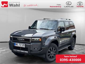 2.8 2,8 D-4D 151 kW AWD Executive