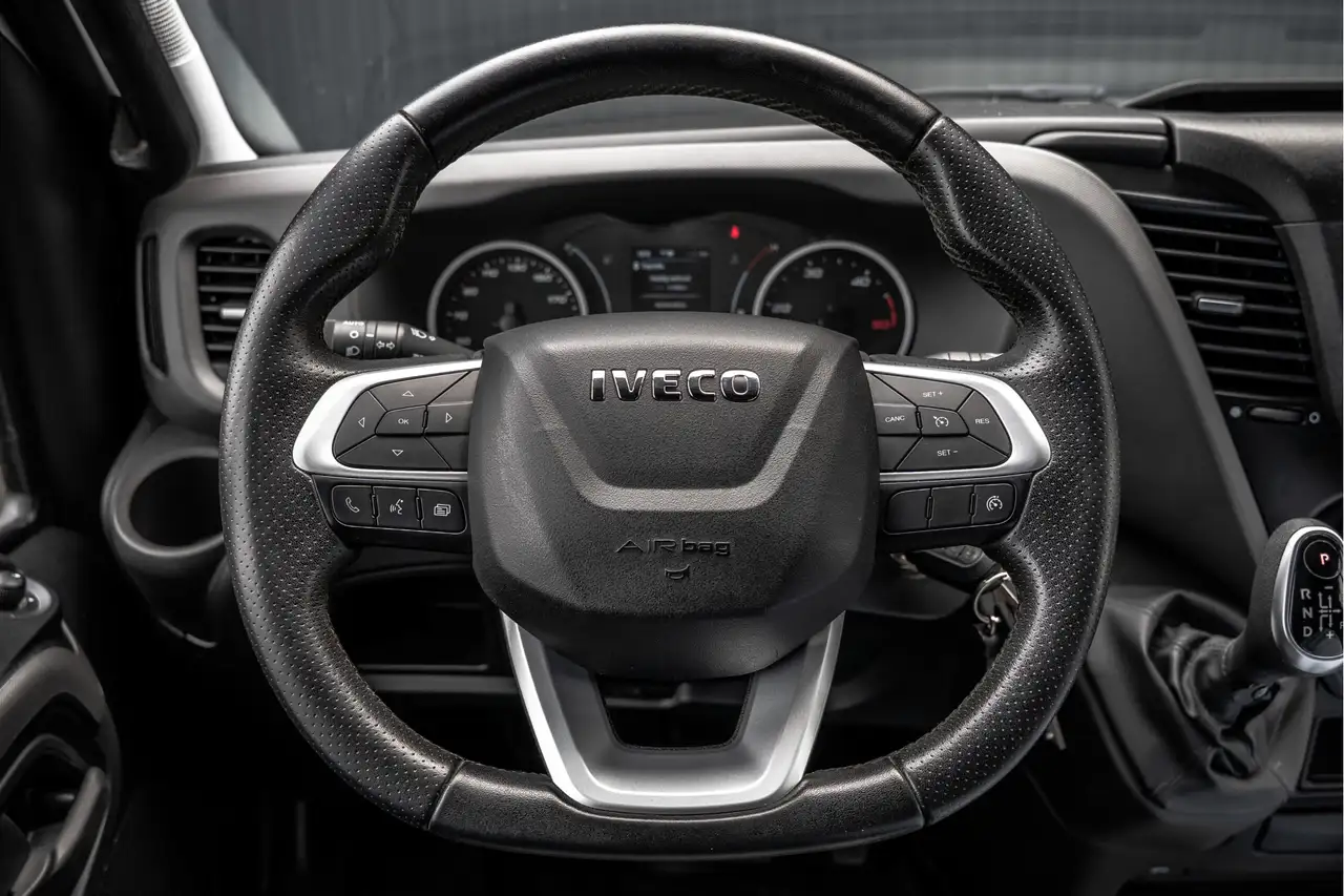 Iveco Daily 2022 — фото 14