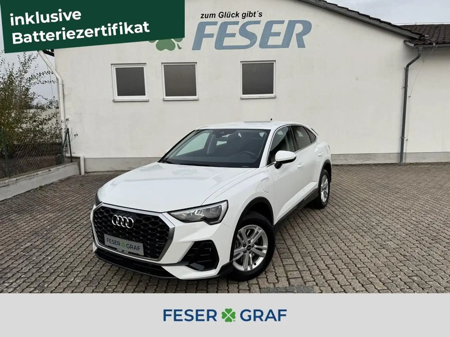 Audi Q3 Spb. 45 TFSIe S-tr. NAVI PDC SHZ Weiß - 1