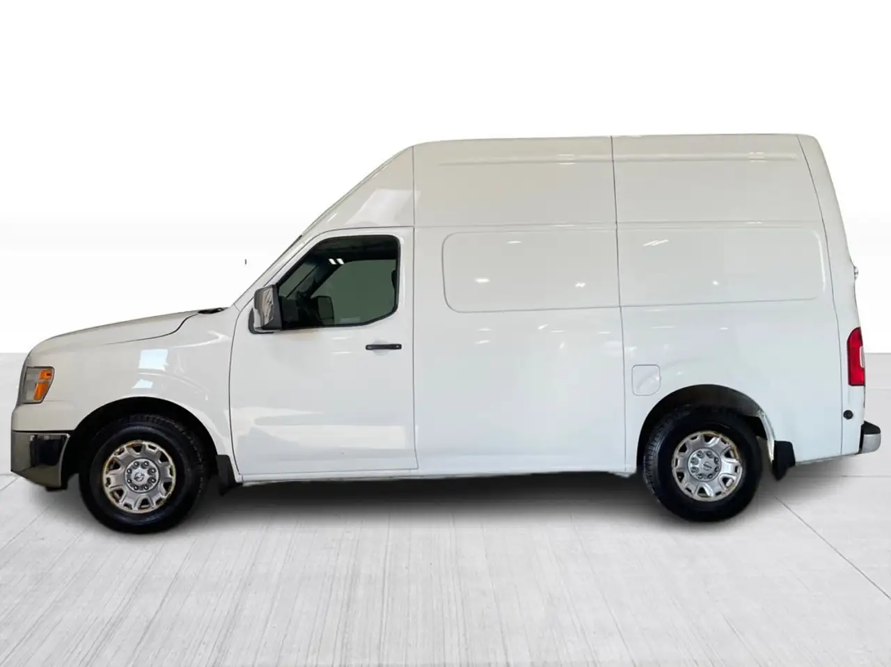 Nissan NV Cargo снимка Nissan NV Cargo