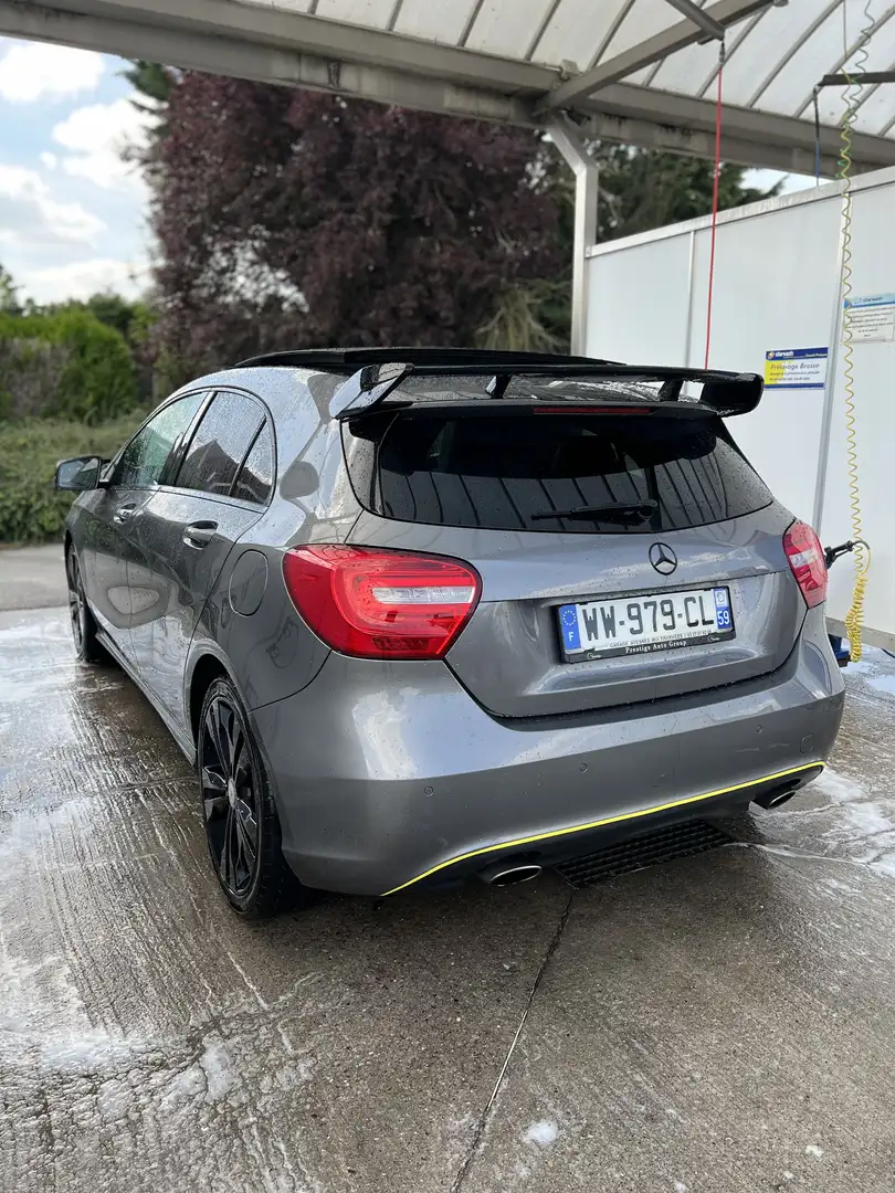 Mercedes-Benz A 250 Classe Fascination 4-Matic 7-G DCT - 2
