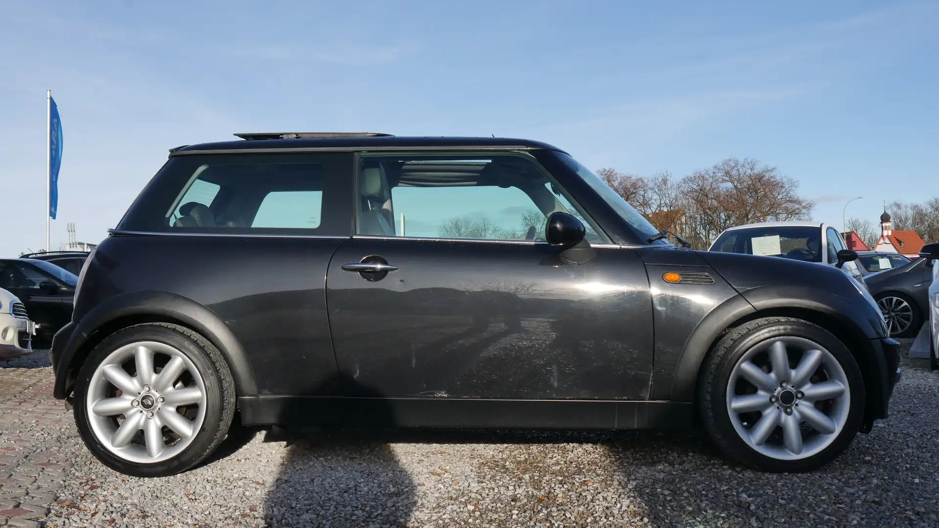 MINI One Cooper Automatik Pano Sitzheiz Klima Einparkhilfe Noir - 2