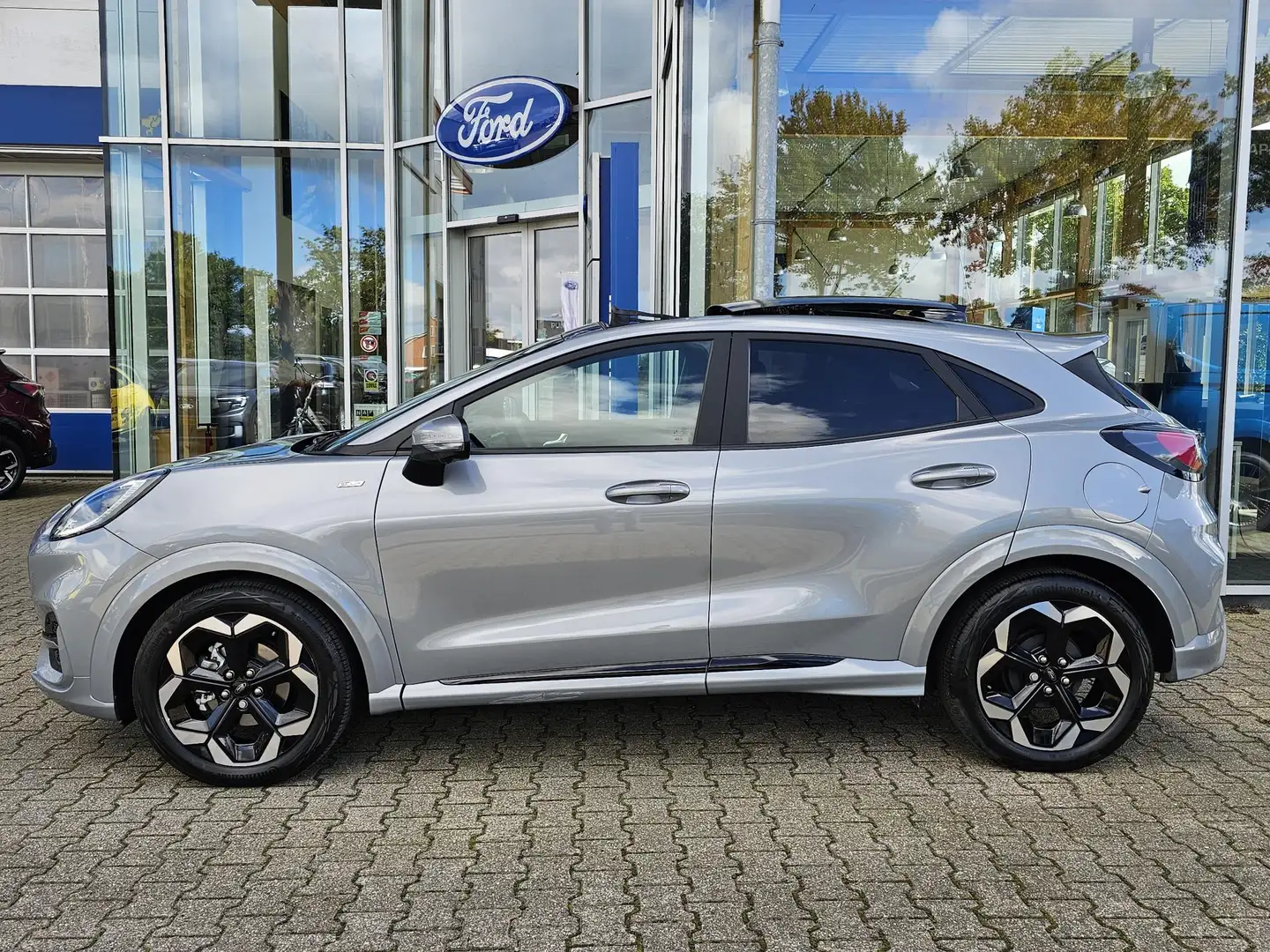 Ford Puma 1.0 EcoBoost Hybrid ST-Line X 155pk Automaat | Pan Grijs - 2