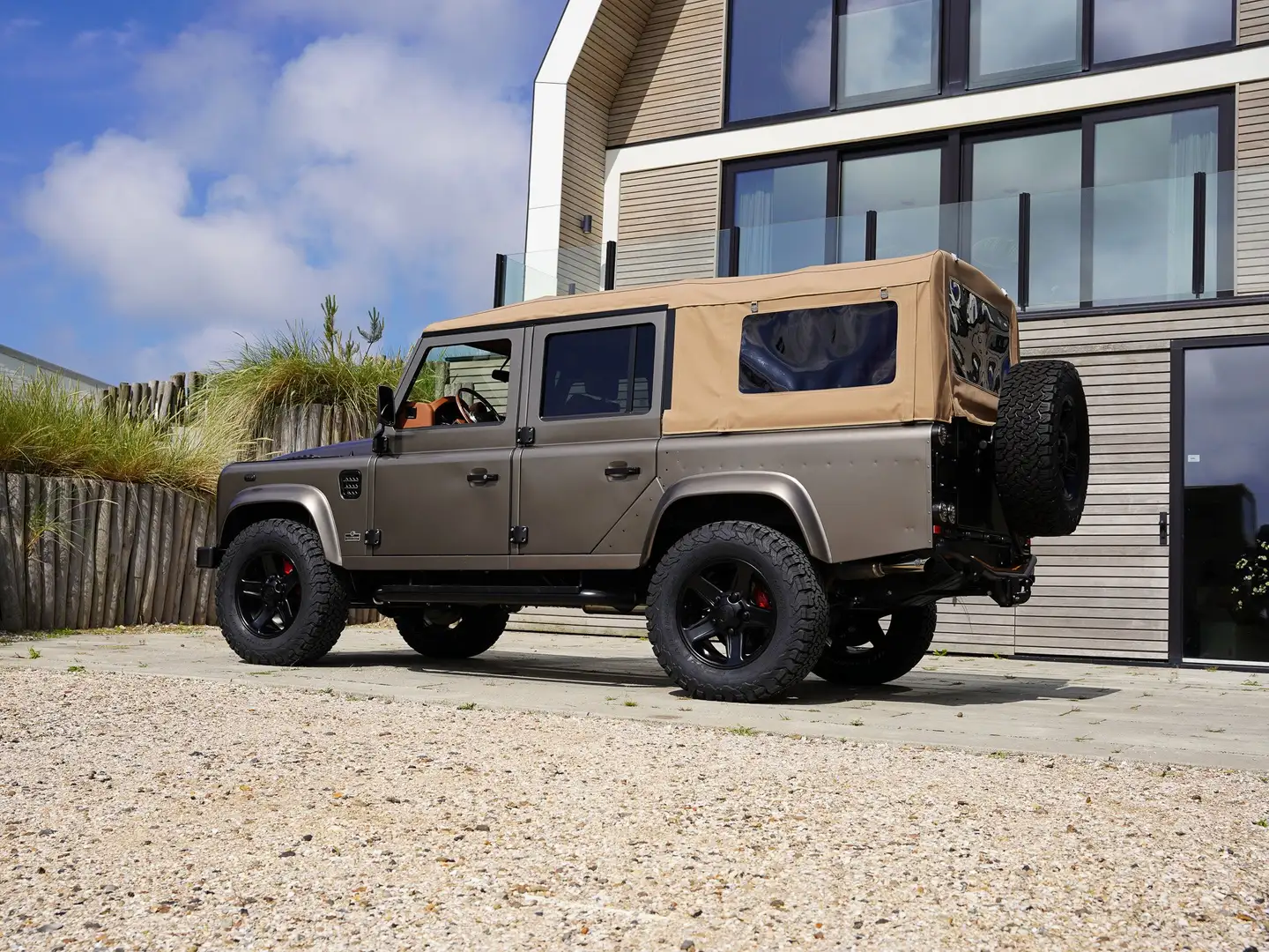 Land Rover Defender Convertible Bronce - 1
