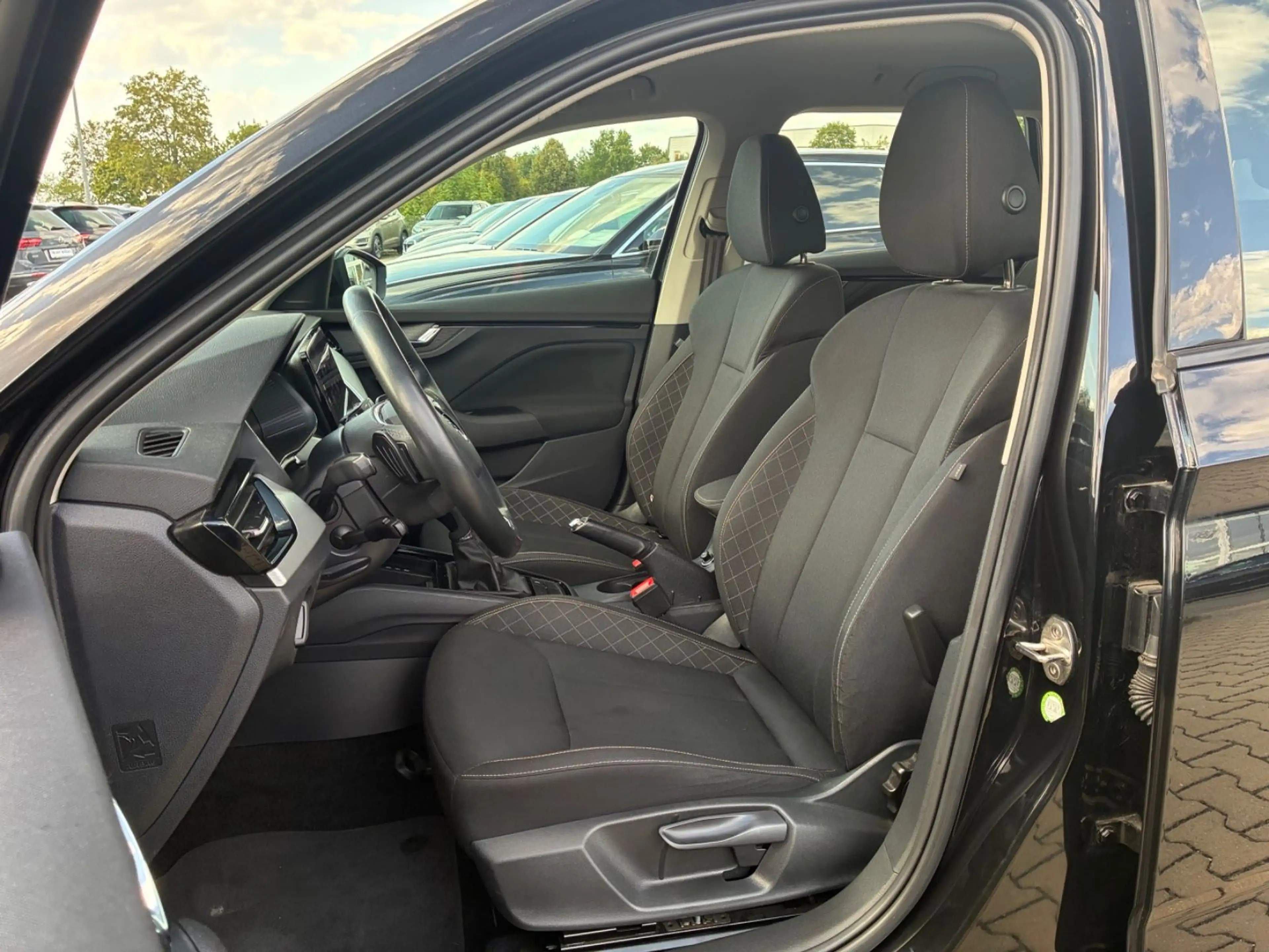 Skoda Kamiq 1,5 TSI AUT/NAV/LED/PDC/SHZ — photo 8