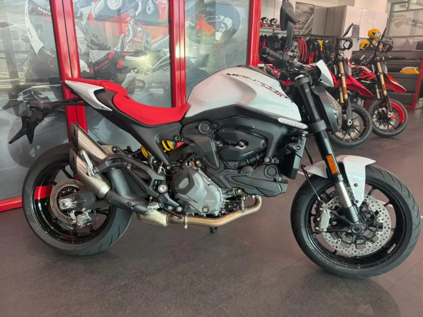 Ducati Monster 937 PLUS ICEBERG WHITE Bianco - 2