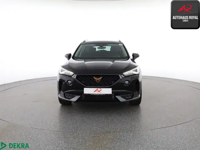 Cupra Formentor view 8