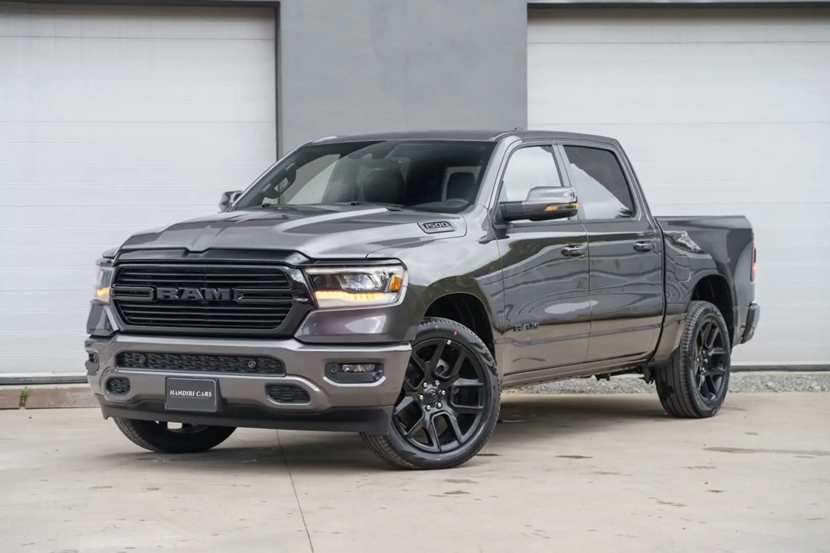 Dodge RAM New Sport € 61000 +ASH NIGHT EDITION Gris - 2