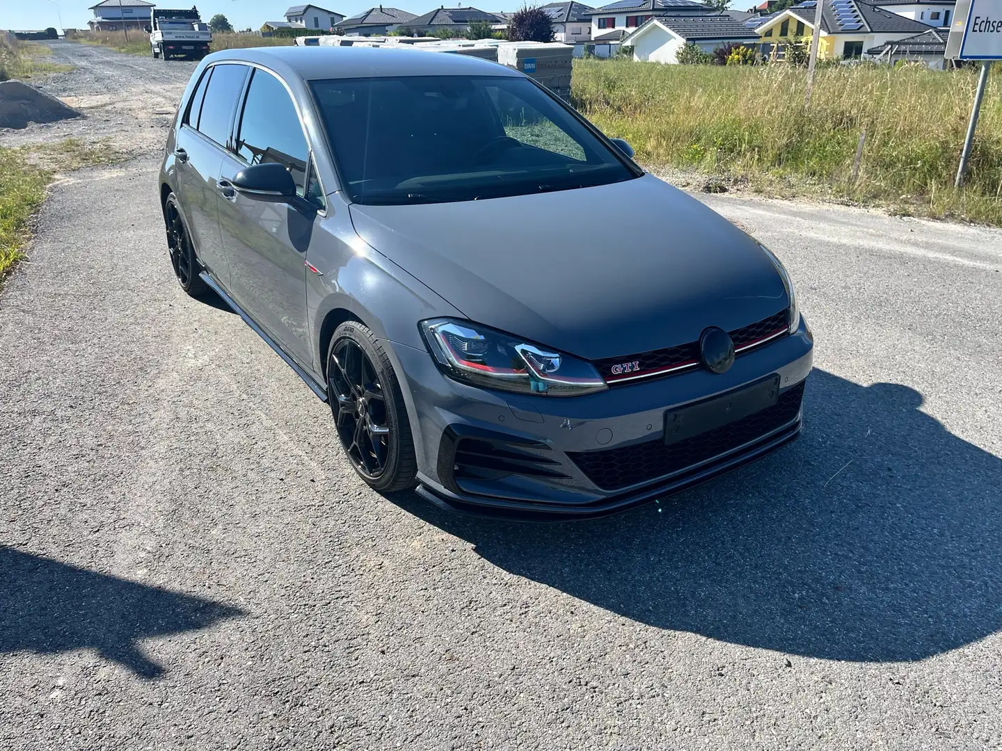 Volkswagen Golf GTI TCR 2,0 TSI DSG | Akrapovic AGA | Virtual Cockpit Серый - 2