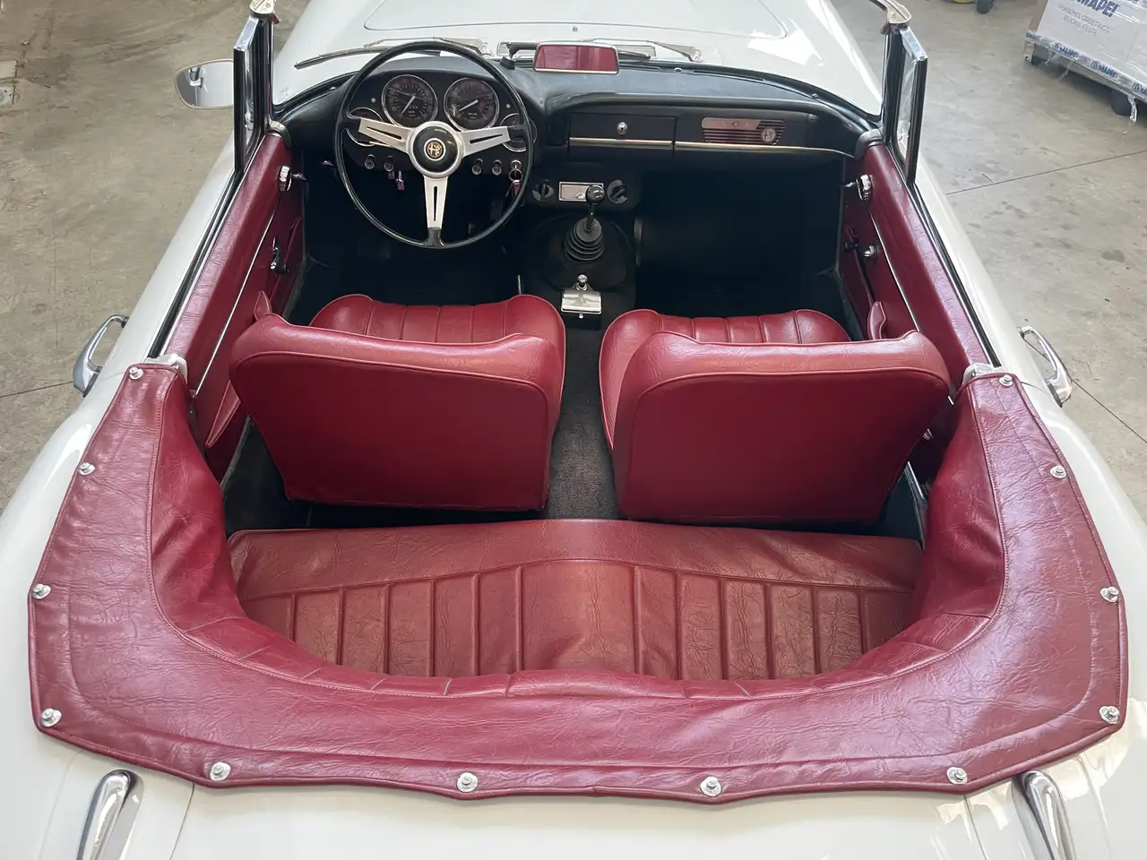 Alfa Romeo Tuoring 2600 Freni A Disco, foto 7
