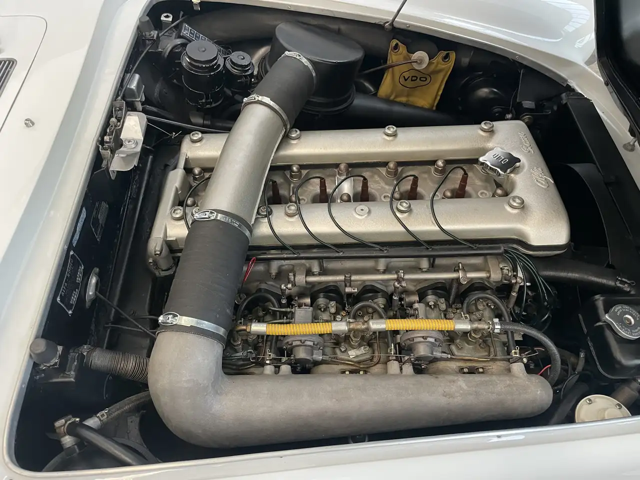 Alfa Romeo Tuoring 2600 Freni A Disco, foto 12