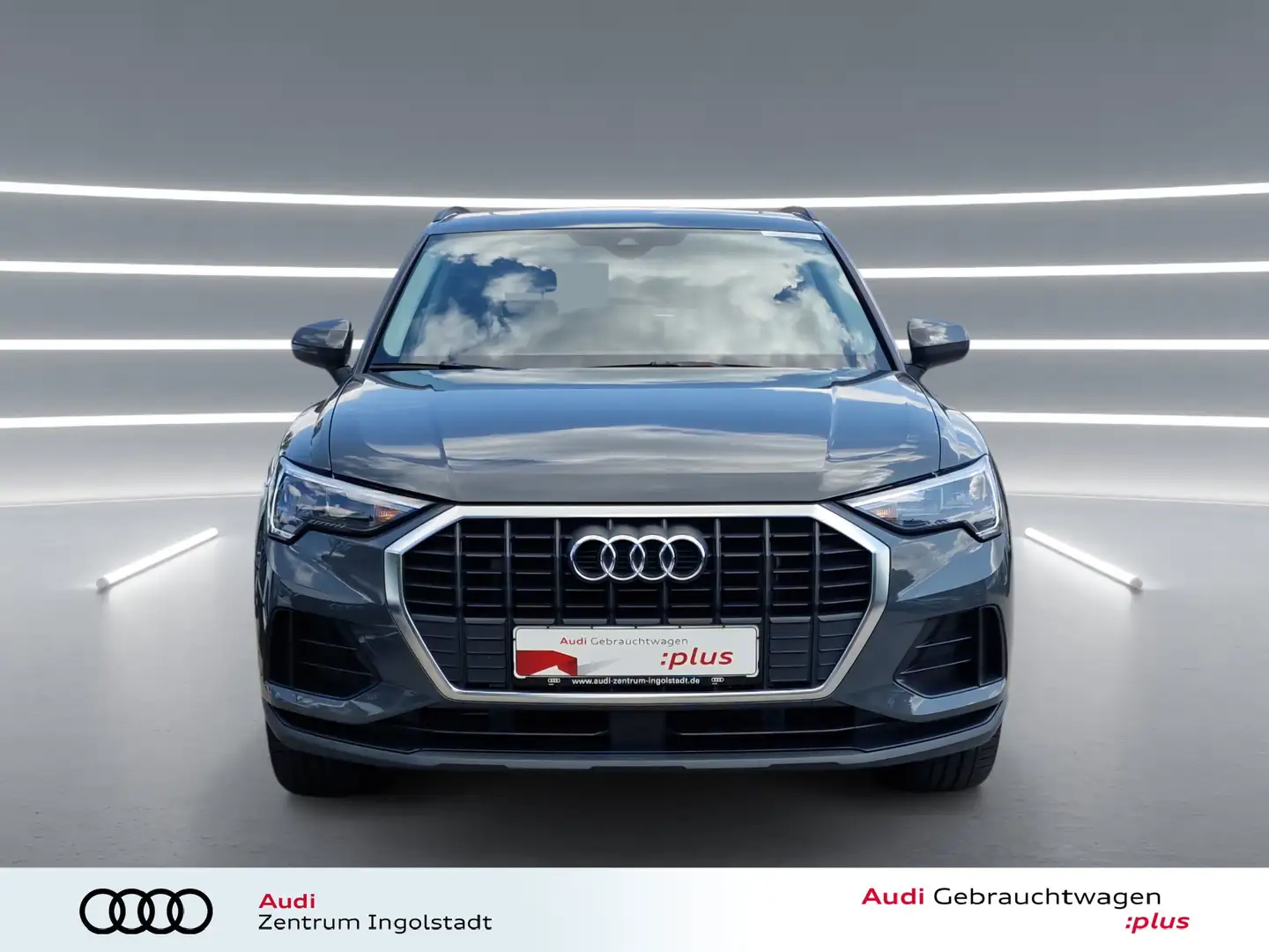 Audi Q3 45 TFSI e Pano AHK ACC NAVI Keyless 19" Kamera Grigio - 2